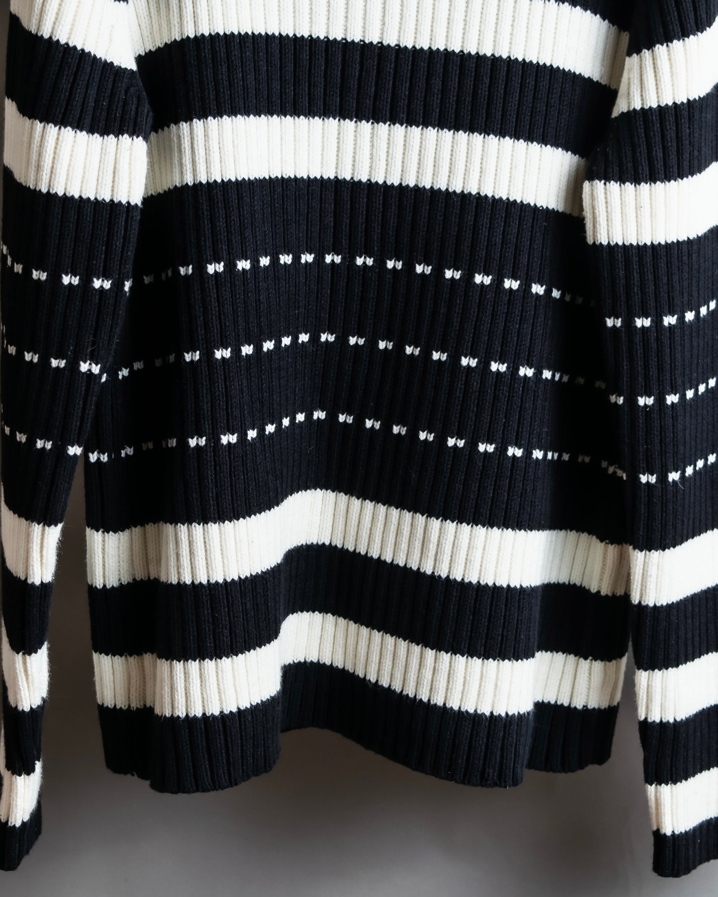 "liz claiborne" Thick pitch striped bicolor knit pullover