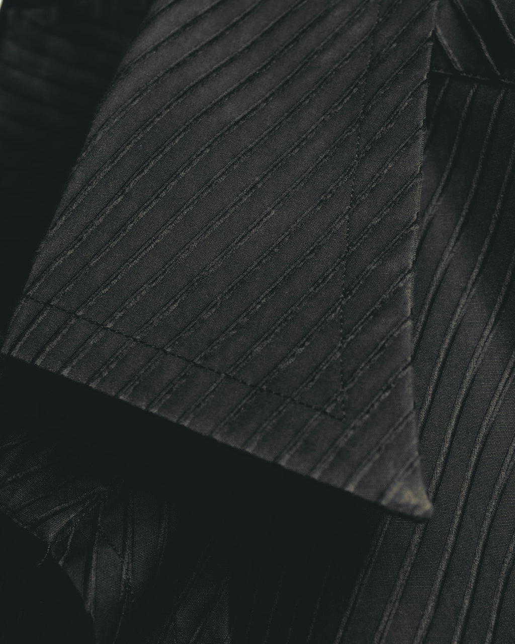 "ARMANI COLLEZIONI" 00's Textured stripe dress shirt