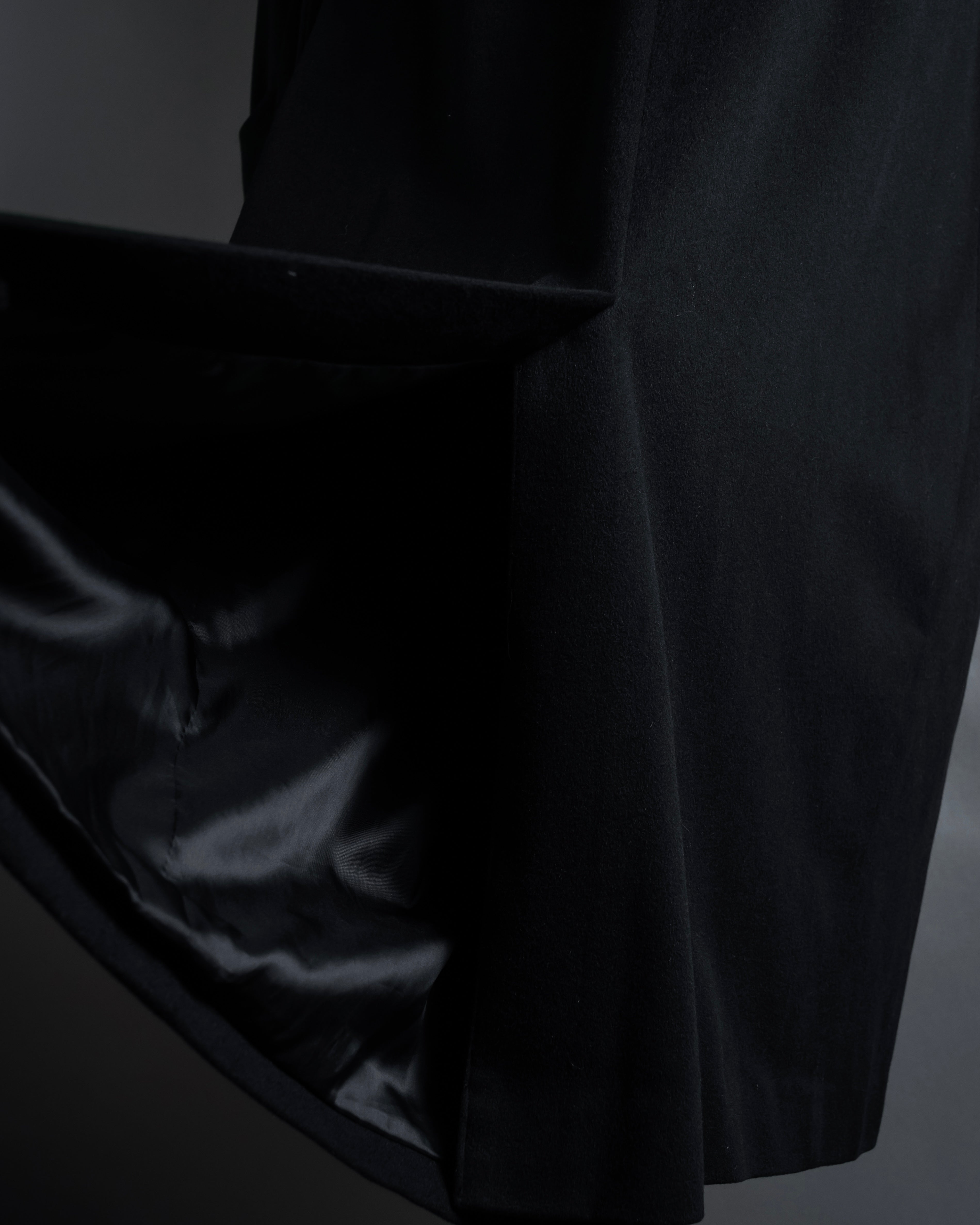 "BARBERINI" Minimalist detail 100% cashmere stand collar coat