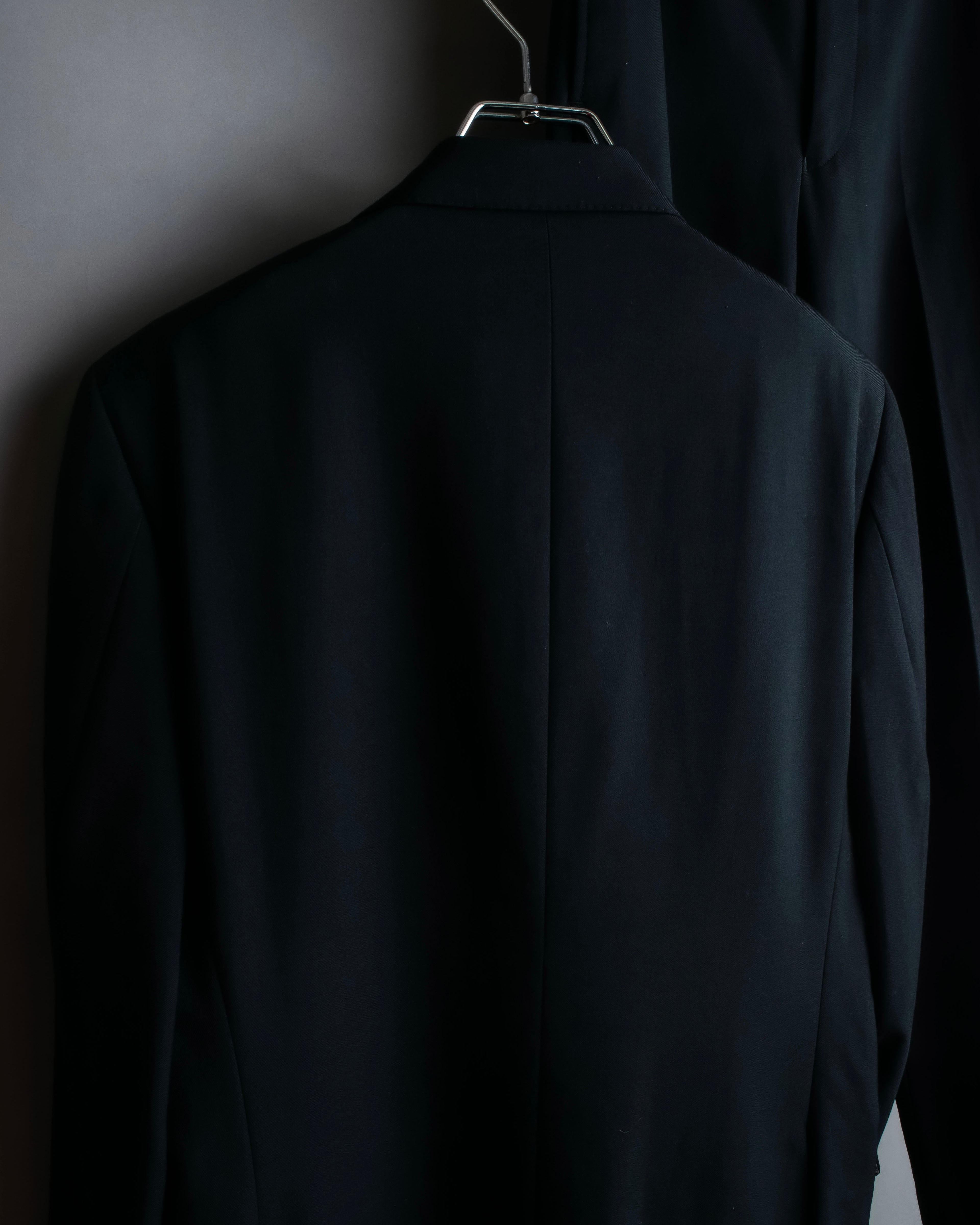 "Burberrys" Peaked lapel designed single 3B tailored jacket setup