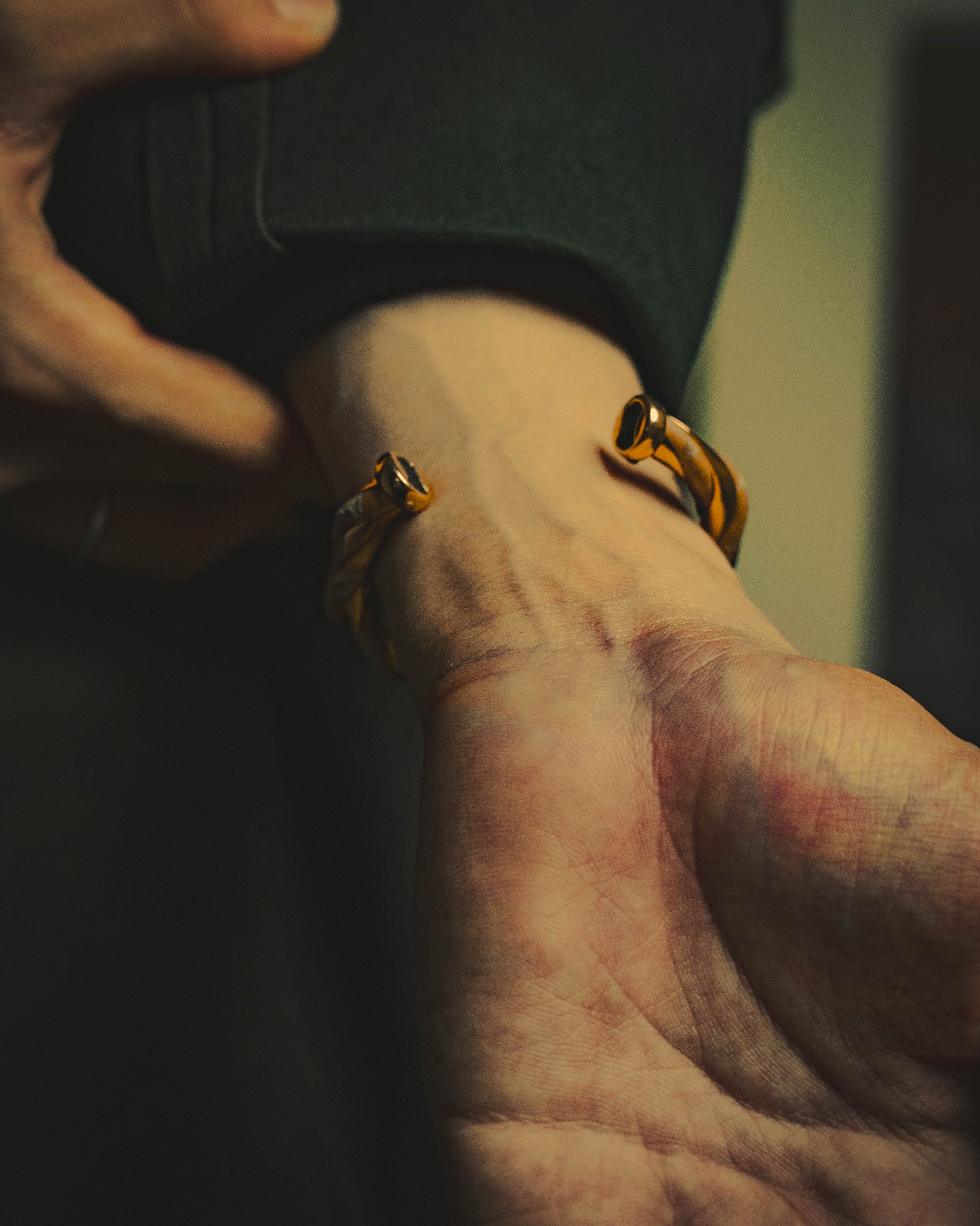 -SPECIAL- "Hermès" Twisted cuff bracelet