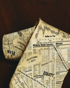 -MOOD MILLÉSIMES- 90’s-00’s financial newspaper print silk tie