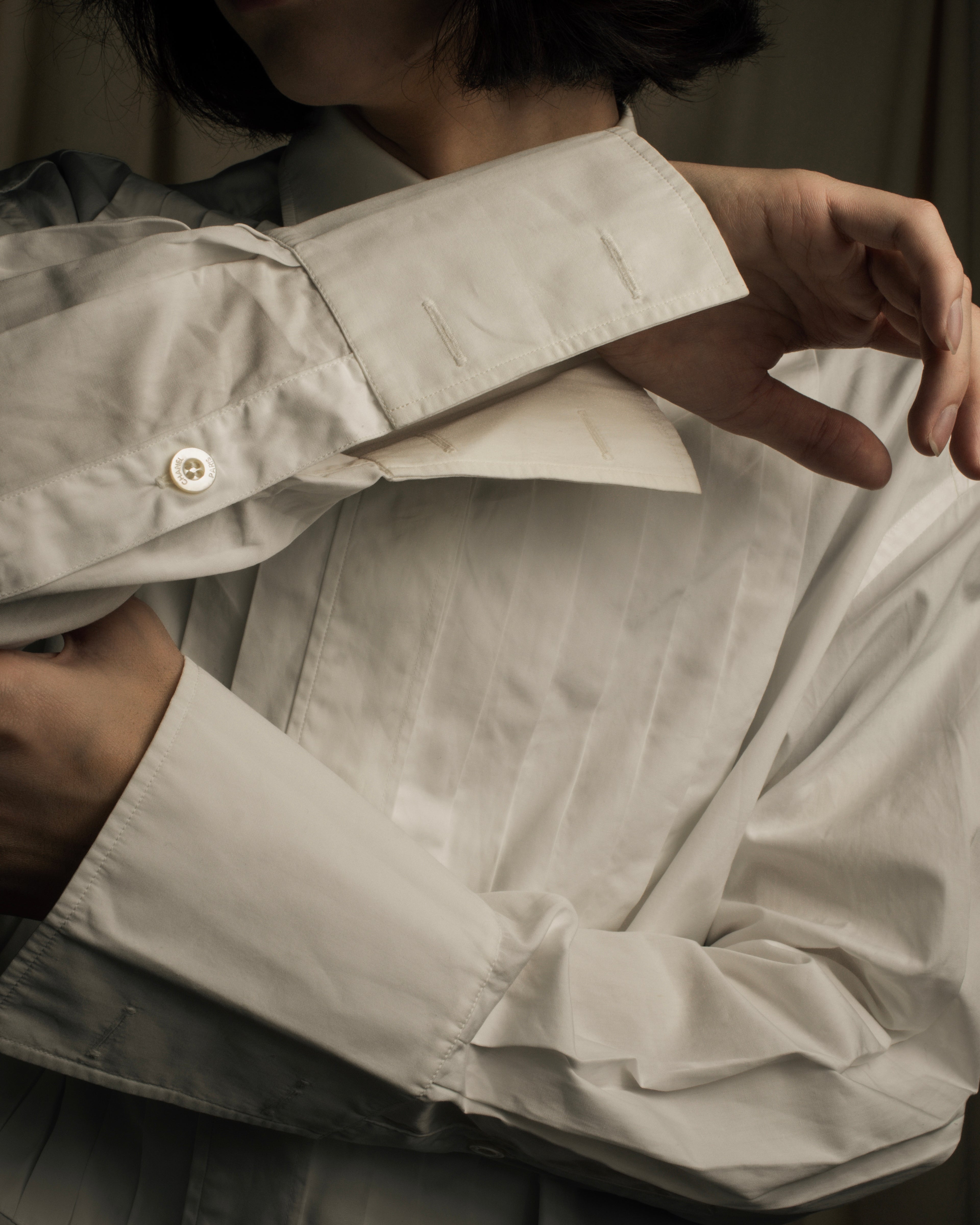 "CHANEL" 96's Spring collection tuck pleats shirt