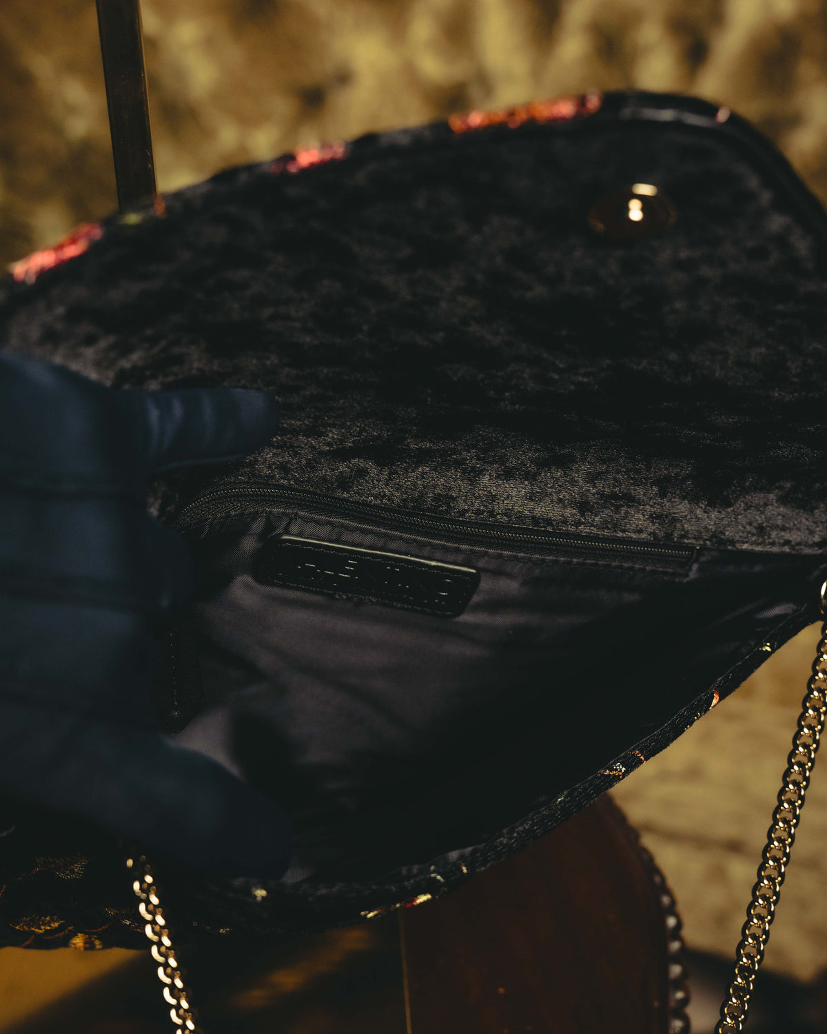 "VALENTINO" 80's-90's Ornately embroidered velvet chain shoulder bag