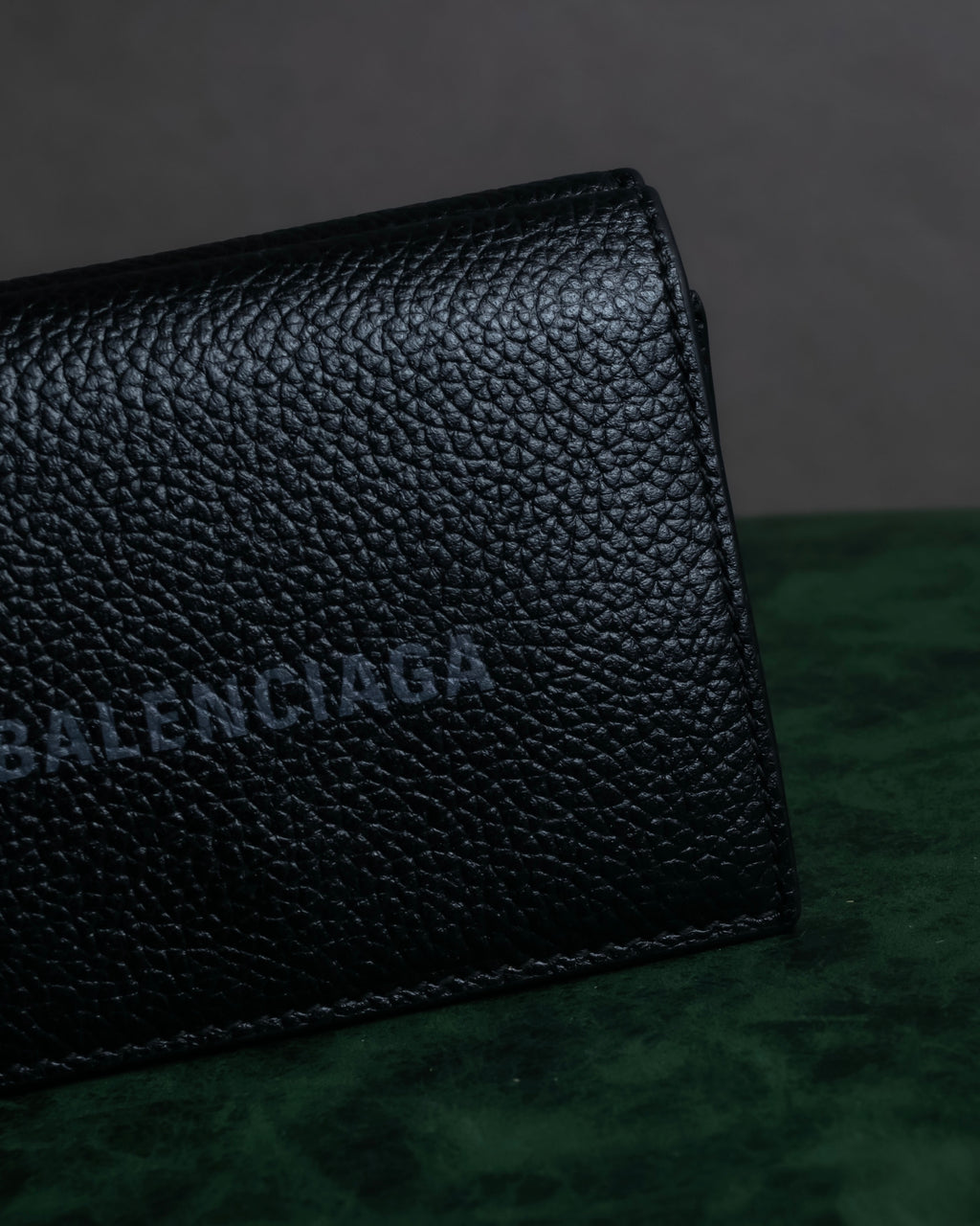 "BALENCIAGA" Logo engraved compact leather tri-fold wallet