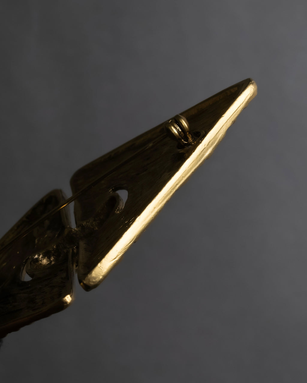 "YVES SAINT LAURENT" Granular texture diamond gold brooch