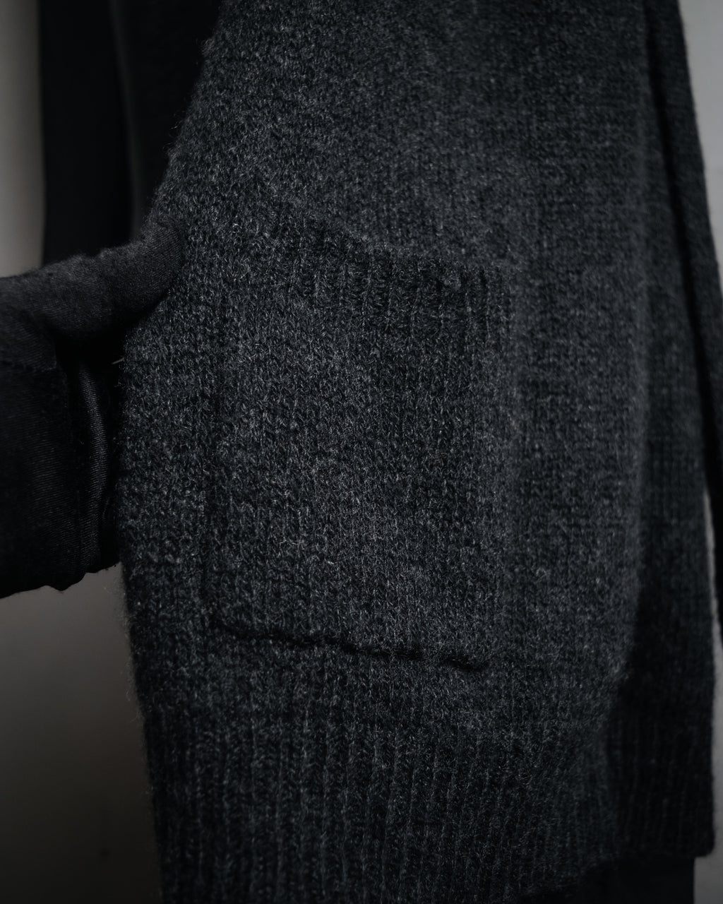 “DRIES VAN NOTEN” 90’s–Early 00’s Cashmere and silk layered belted cardigan