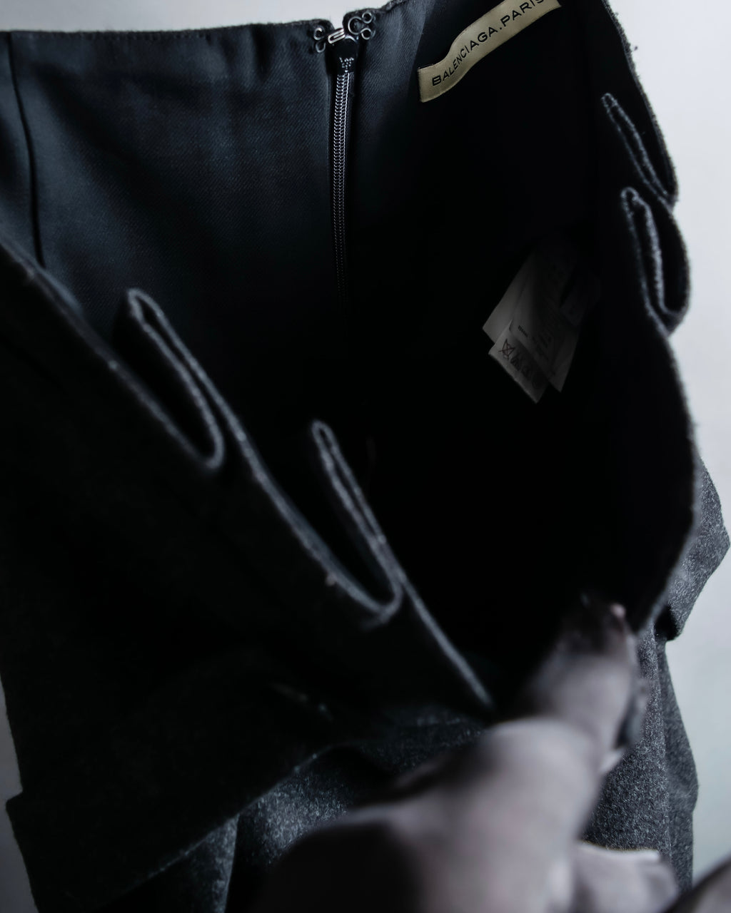 “Balenciaga” wrap belt designed beautiful drape pants