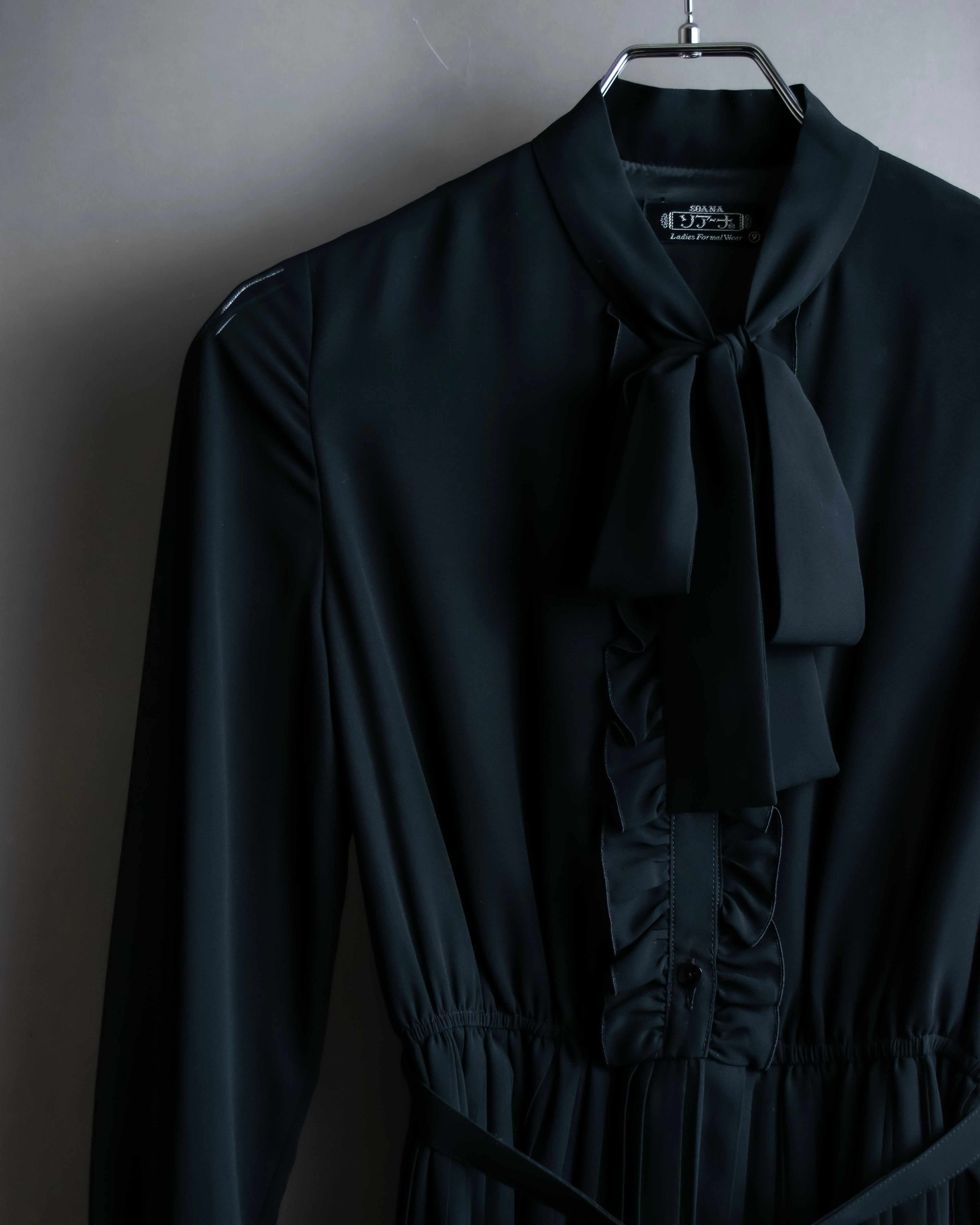 "SOANA" Bowtie belted design long black dress