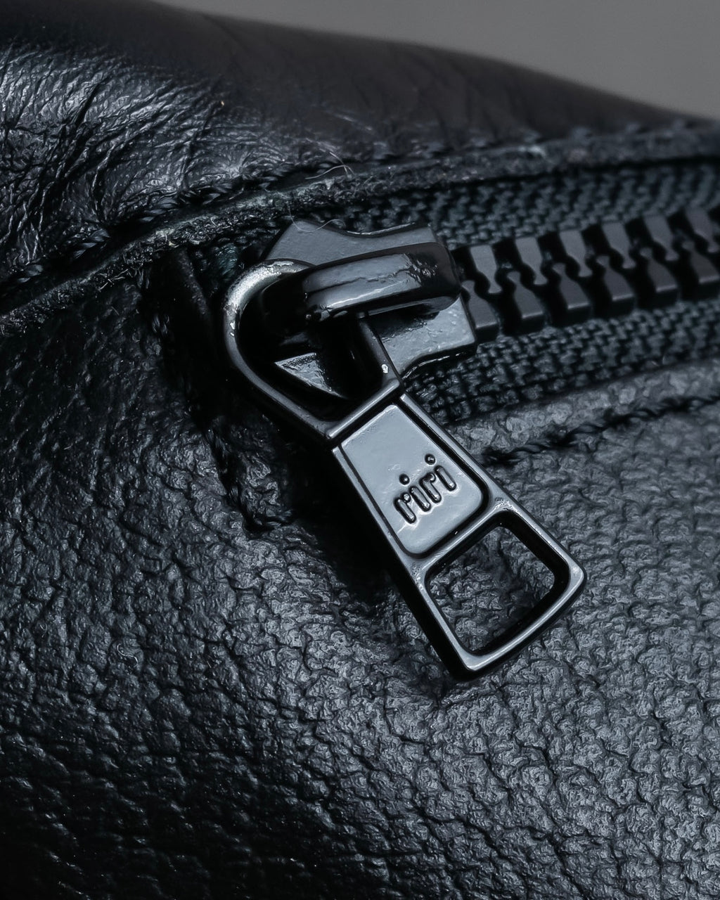 "CELINE" Triomphe logo quilted leather shoulder bag