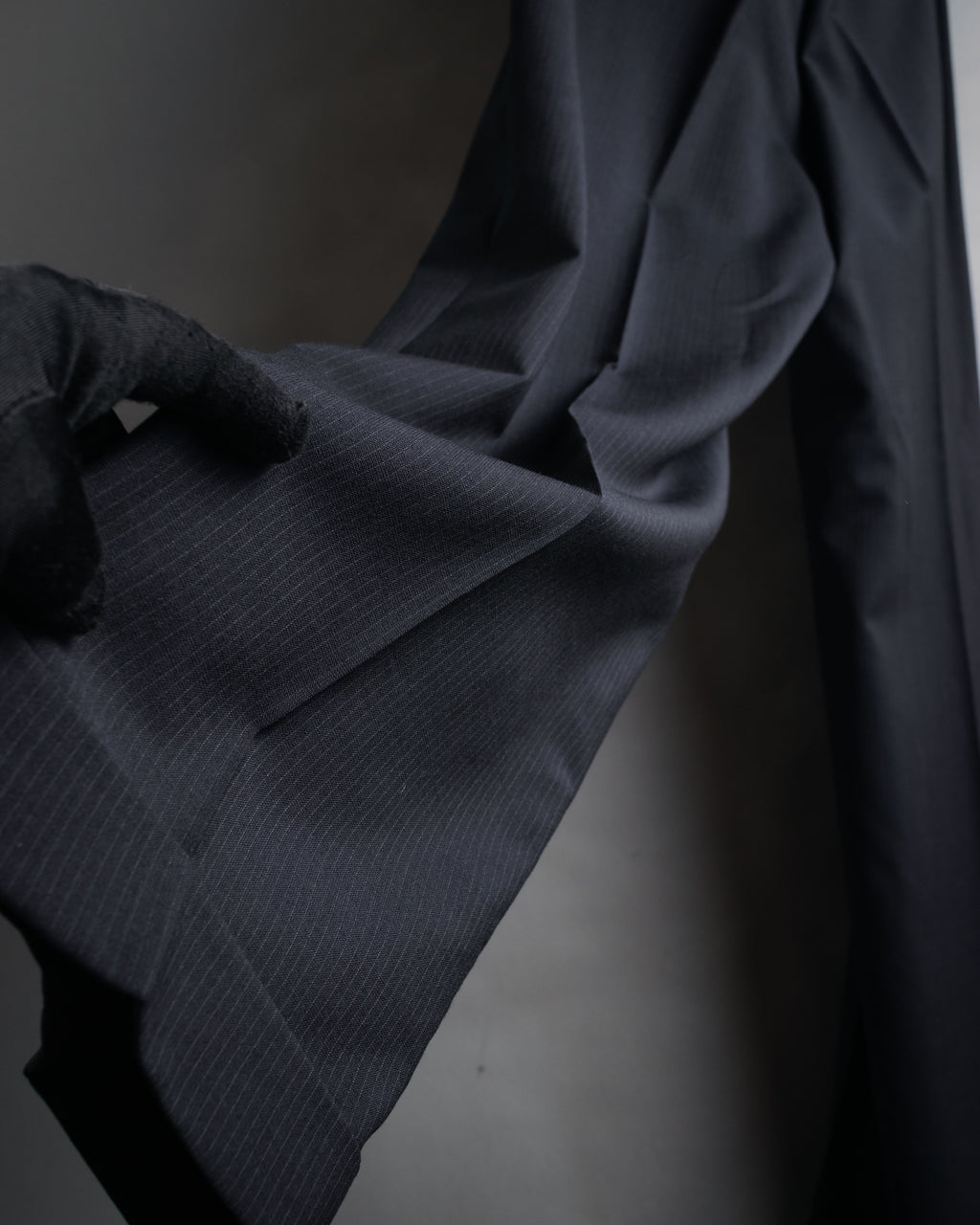 “ARMANI COLLEZIONI” 00’s Pinstriped three button suit set