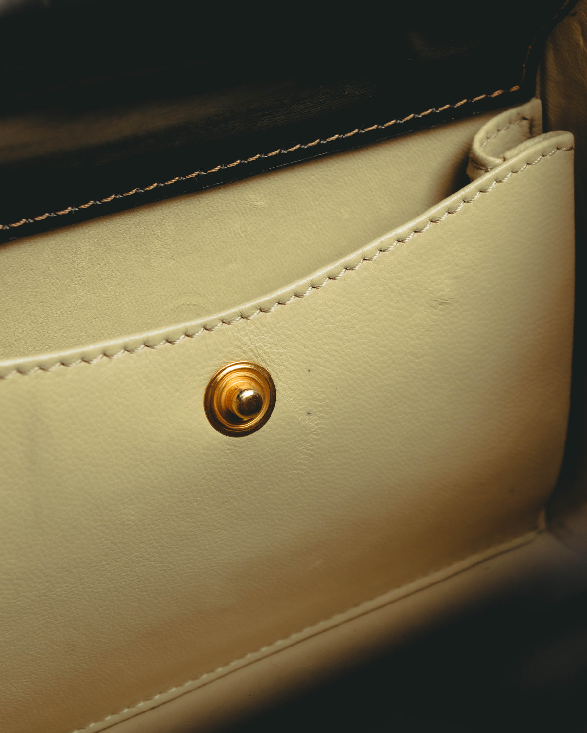 -SPECIAL- “LOEWE” Late 80’s-90’s Structured box vanity top handle bag