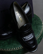 "PRADA" Metal band design leather heel loafers
