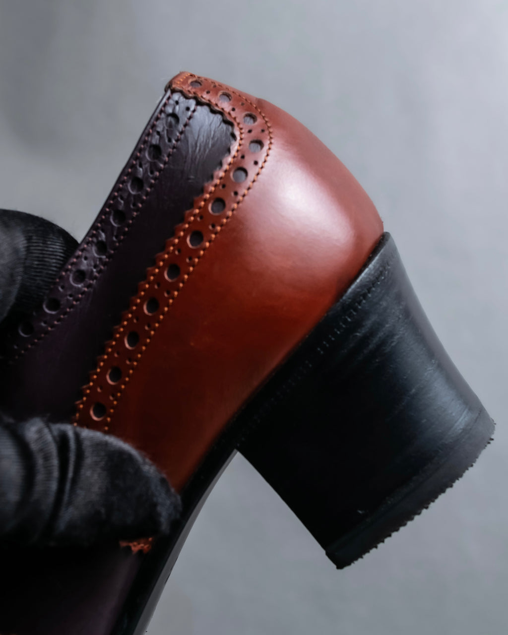 "HERMES" Medallion design combination leather heel shoes