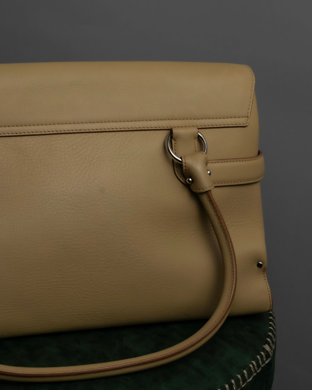 "Salvatore Ferragamo" Gancini motif greige color leather hand bag