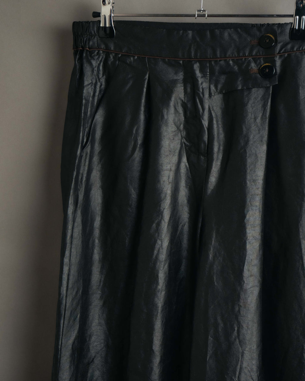 -MOOD Vintage Collections-
90’s-00’s Shiny textured wide leg trousers