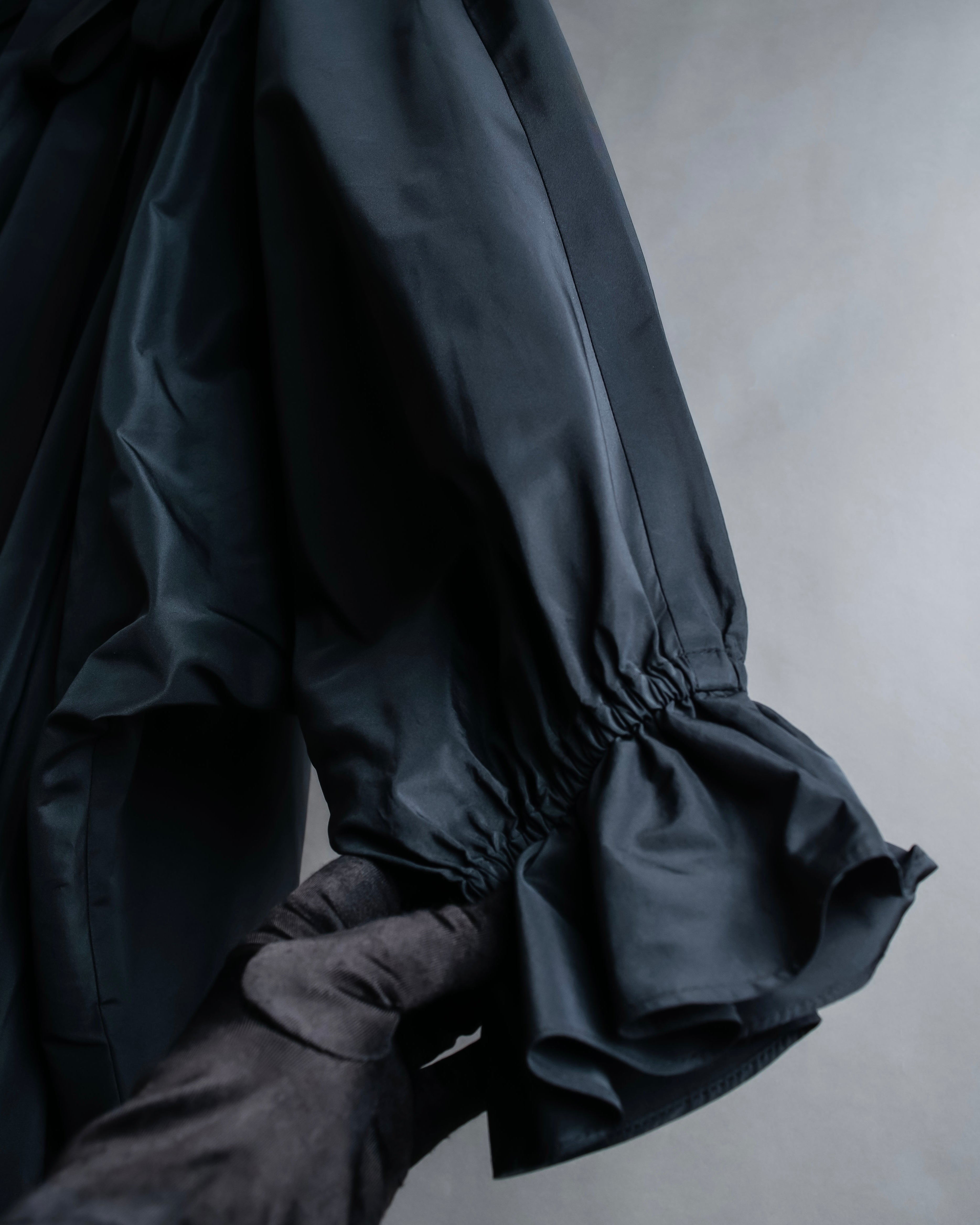 "PATOU" Ribbon shirring design poncho dress