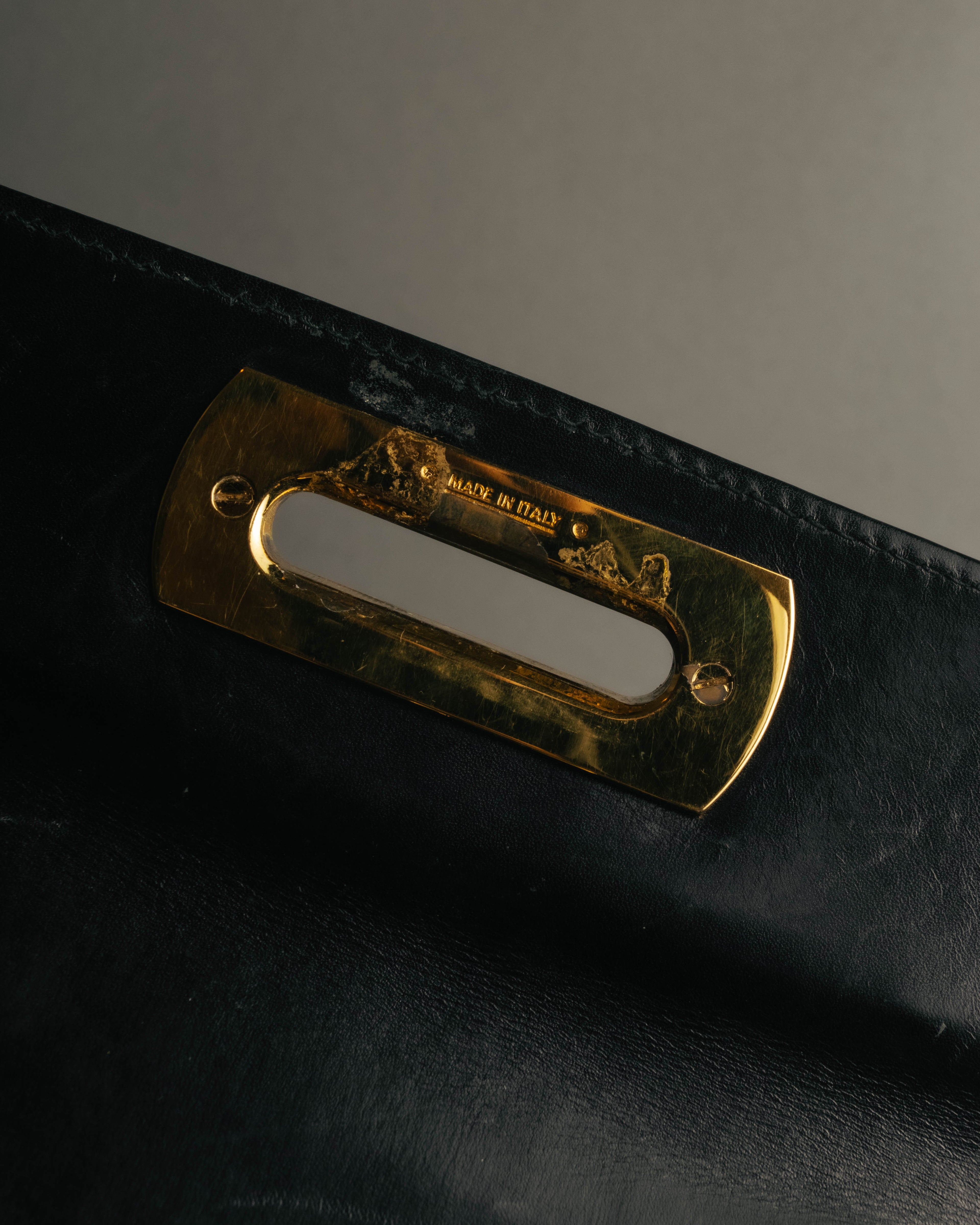 “Salvatore Ferragamo” 90’s-00’s Gancini leather top handle shoulder bag