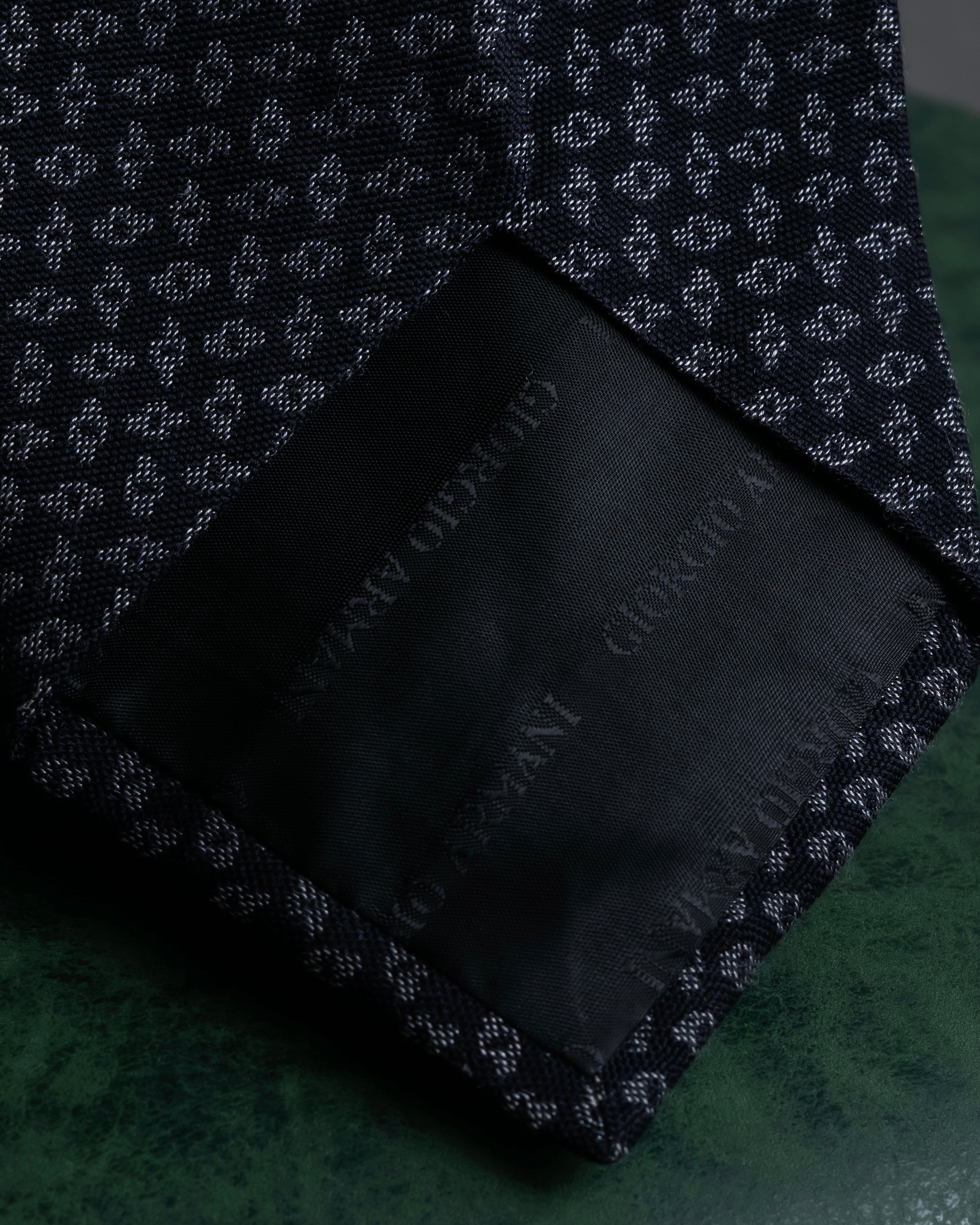 "GIORGIO ARMANI" Small pattern silk necktie