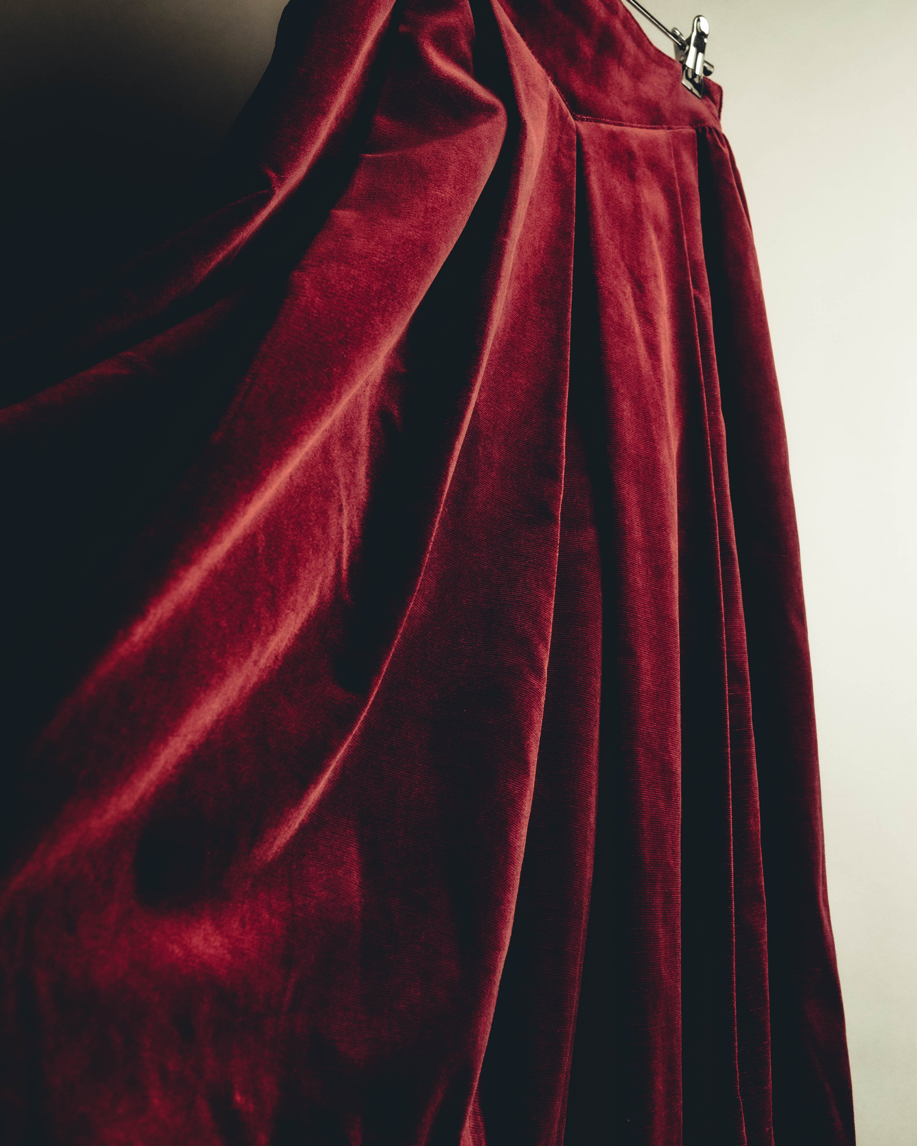 -SPECIAL- "Christian Dior" 80's-early 90's Burgundy velvet pleated skirt