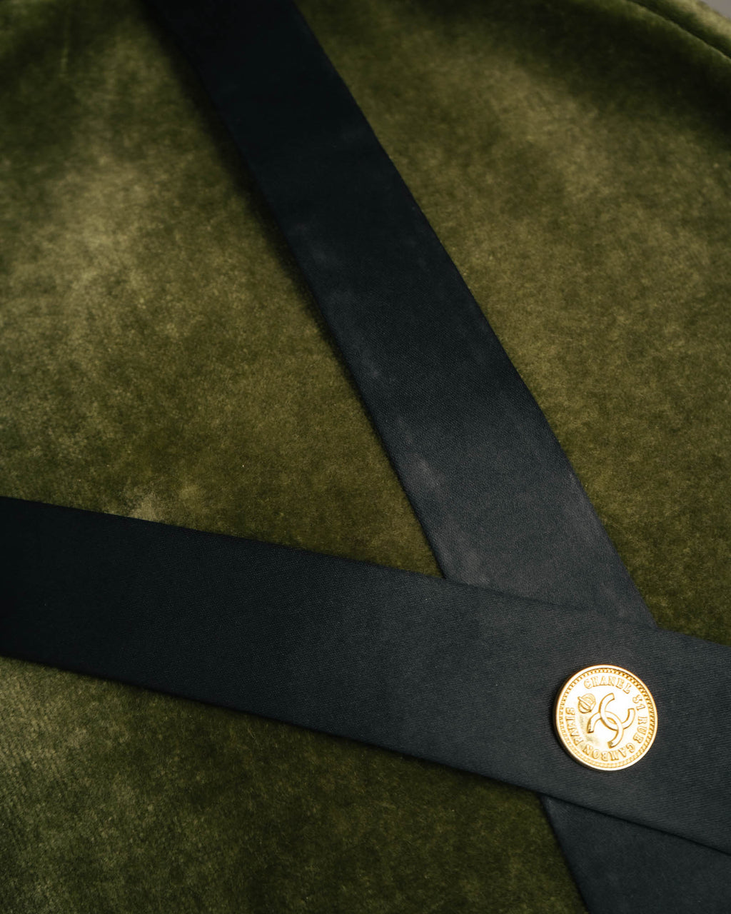 -SPECIAL- “CHANEL” Late 80’s-90’s gold button satin neck tie