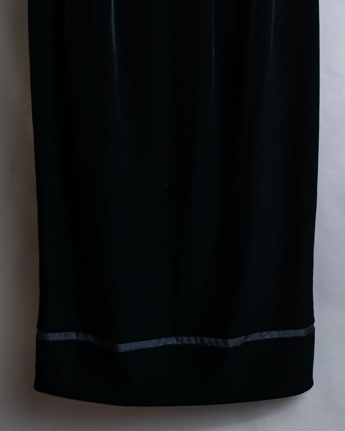 "GIORGIO ARMANI" Cross satin detail velvet straight skirt