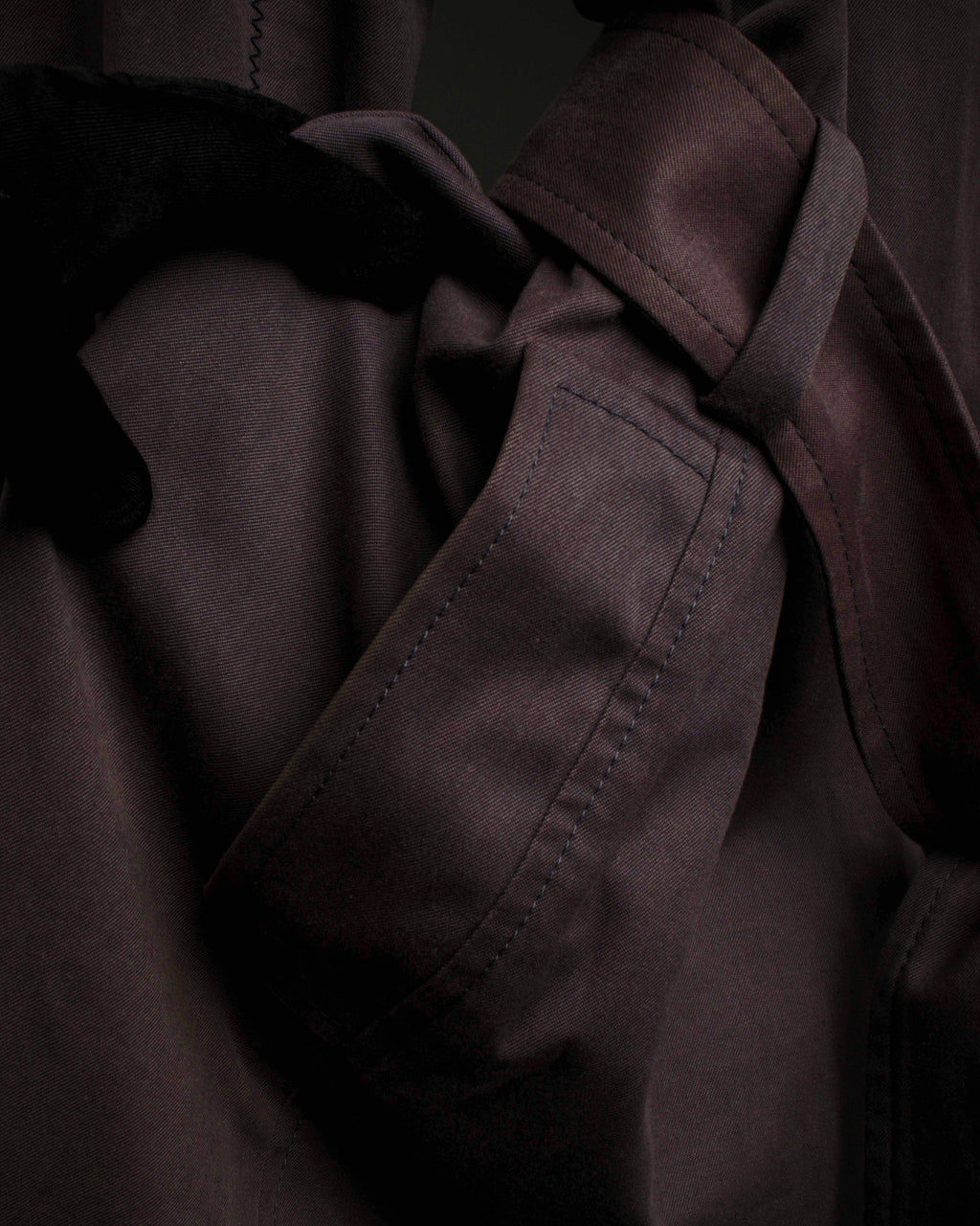 "CELINE" Triomphe button design in plum brown color
 trench coat