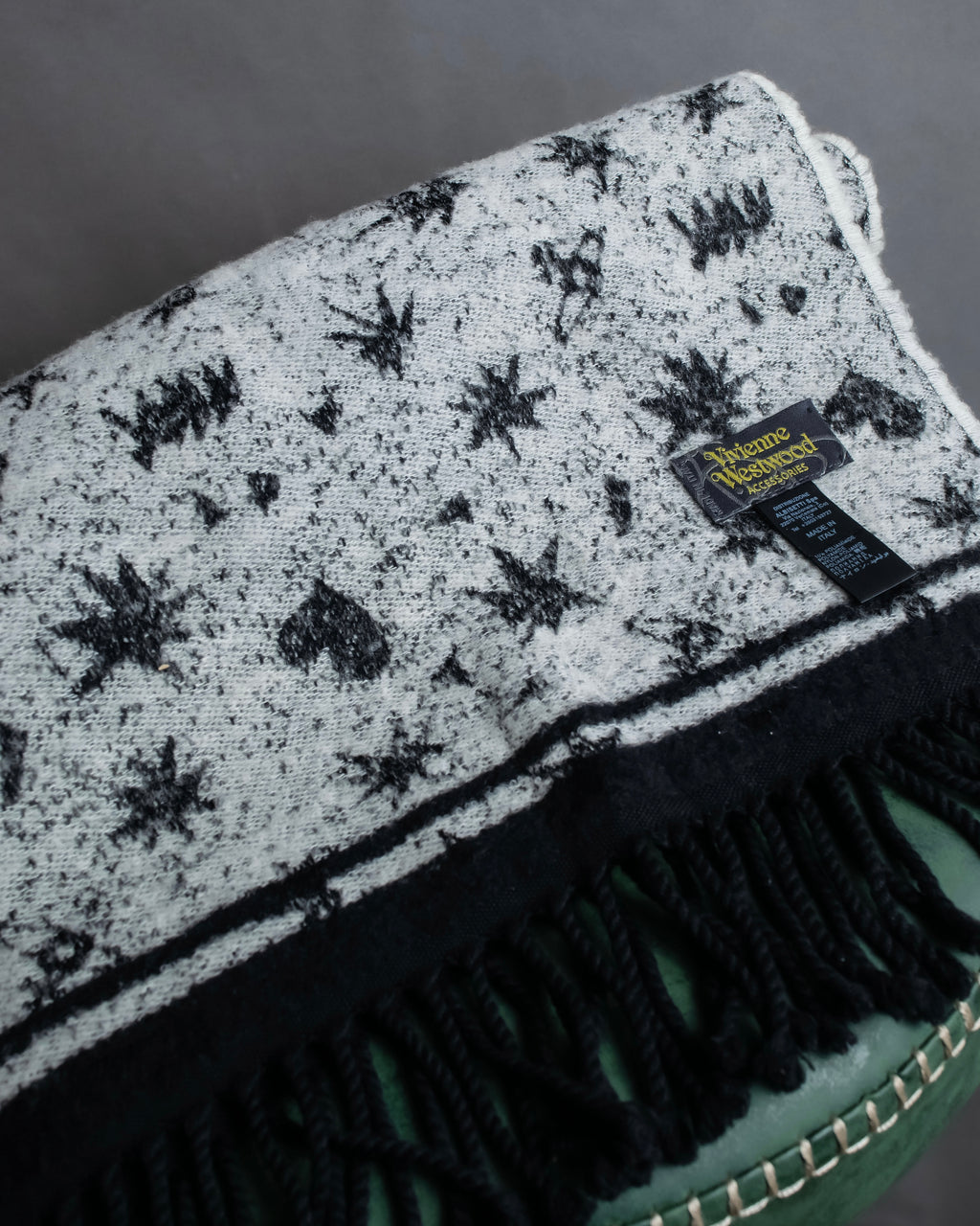 "Vivienne Westwood" Logo random motif pattern fringe muffler