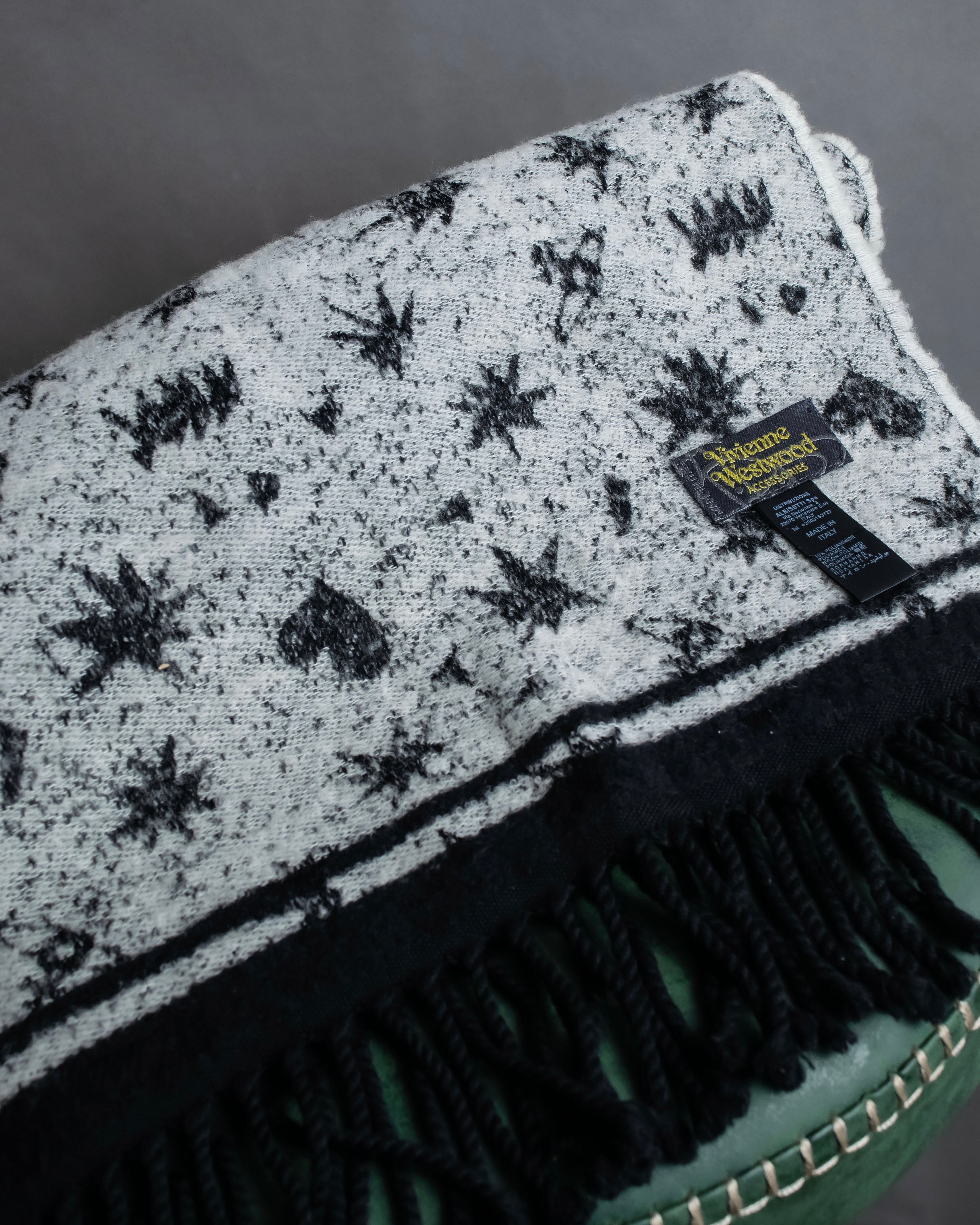 "Vivienne Westwood" Logo random motif pattern fringe muffler