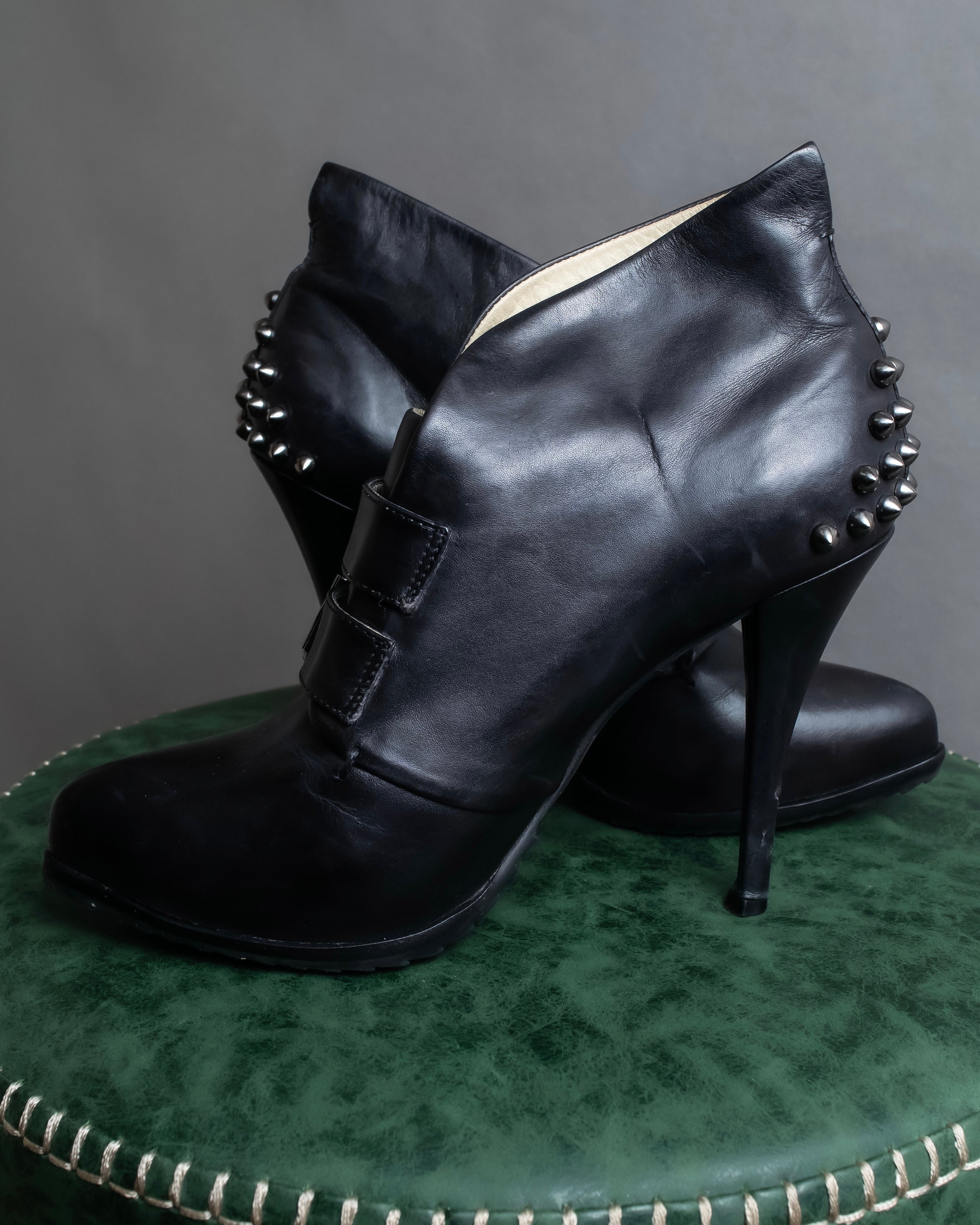 Alexandar McQueen" Studs & belt design heel boots