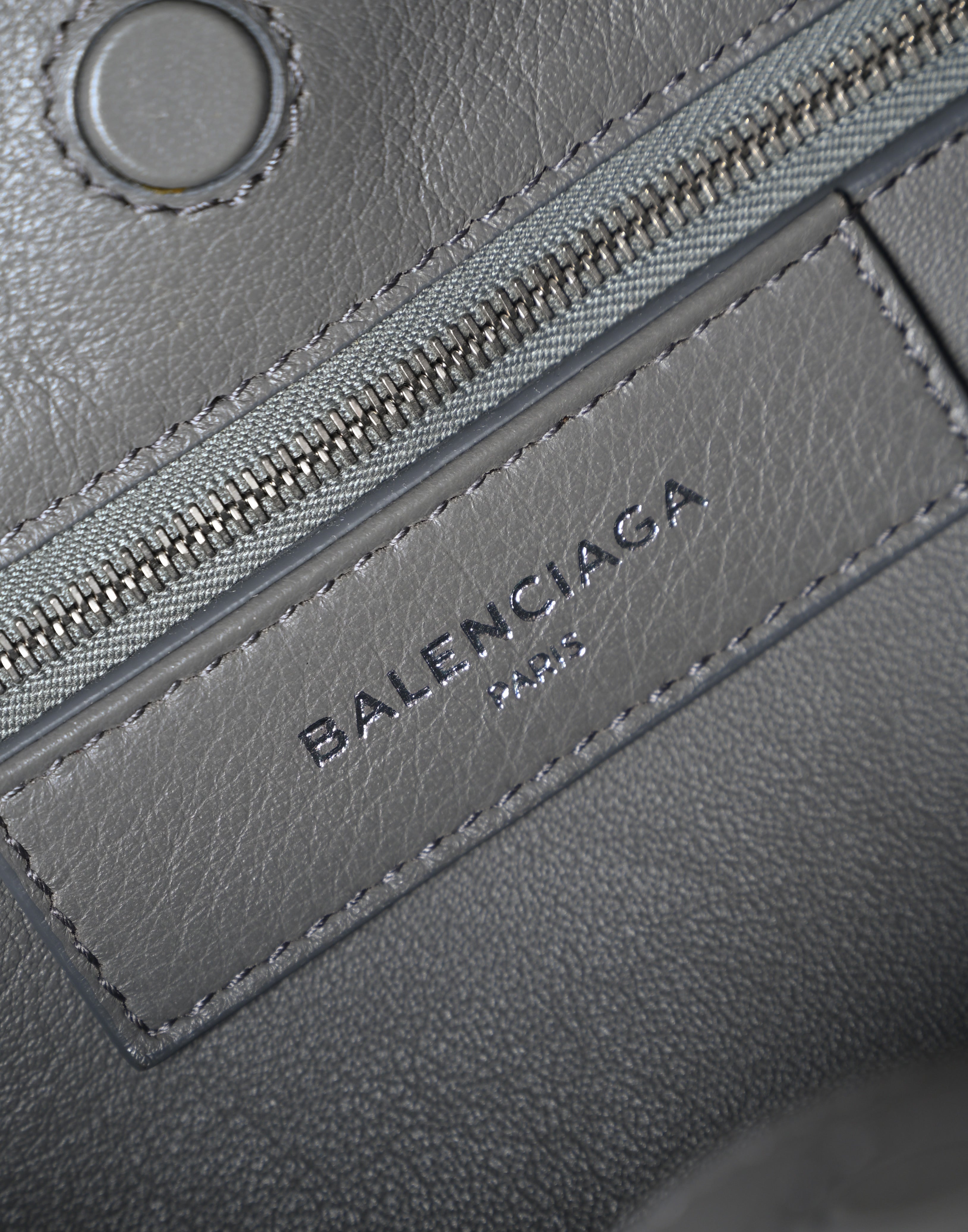 BALENCIAGA/ “Papier A6 ” Zip Around 2 Way Handbag Gray – MOOD