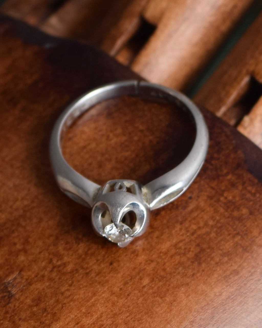 "Precious metals Platinum 900 jewelry ring"