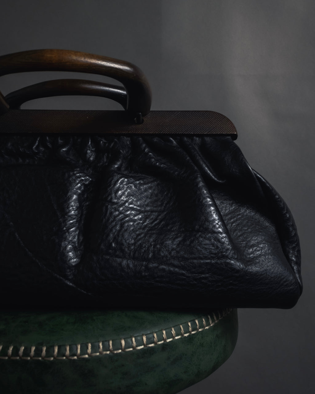 -SPECIAL- "GUCCI"
90’s-00’s Wood handle frame bag