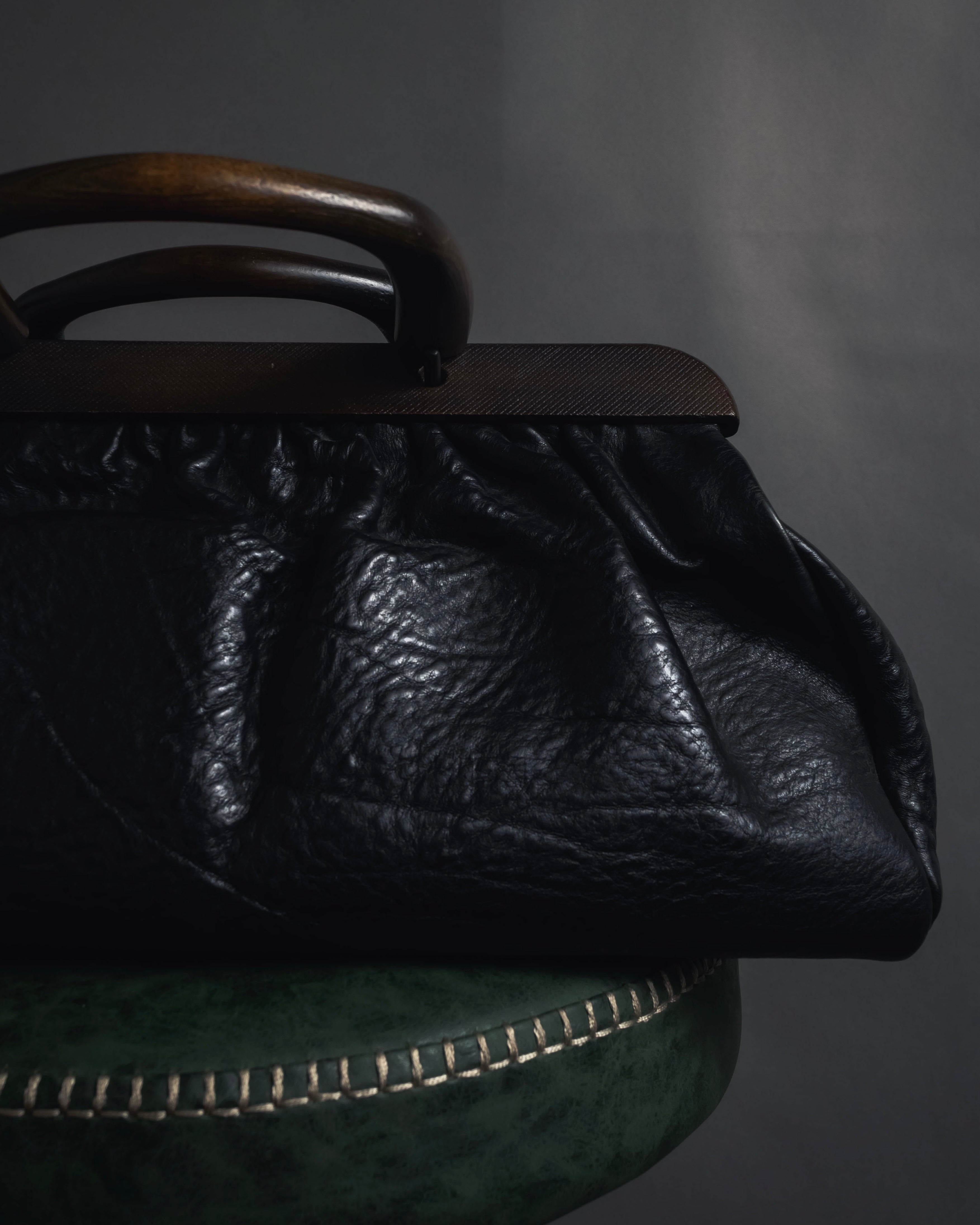 -SPECIAL- "GUCCI"
90’s-00’s Wood handle frame bag