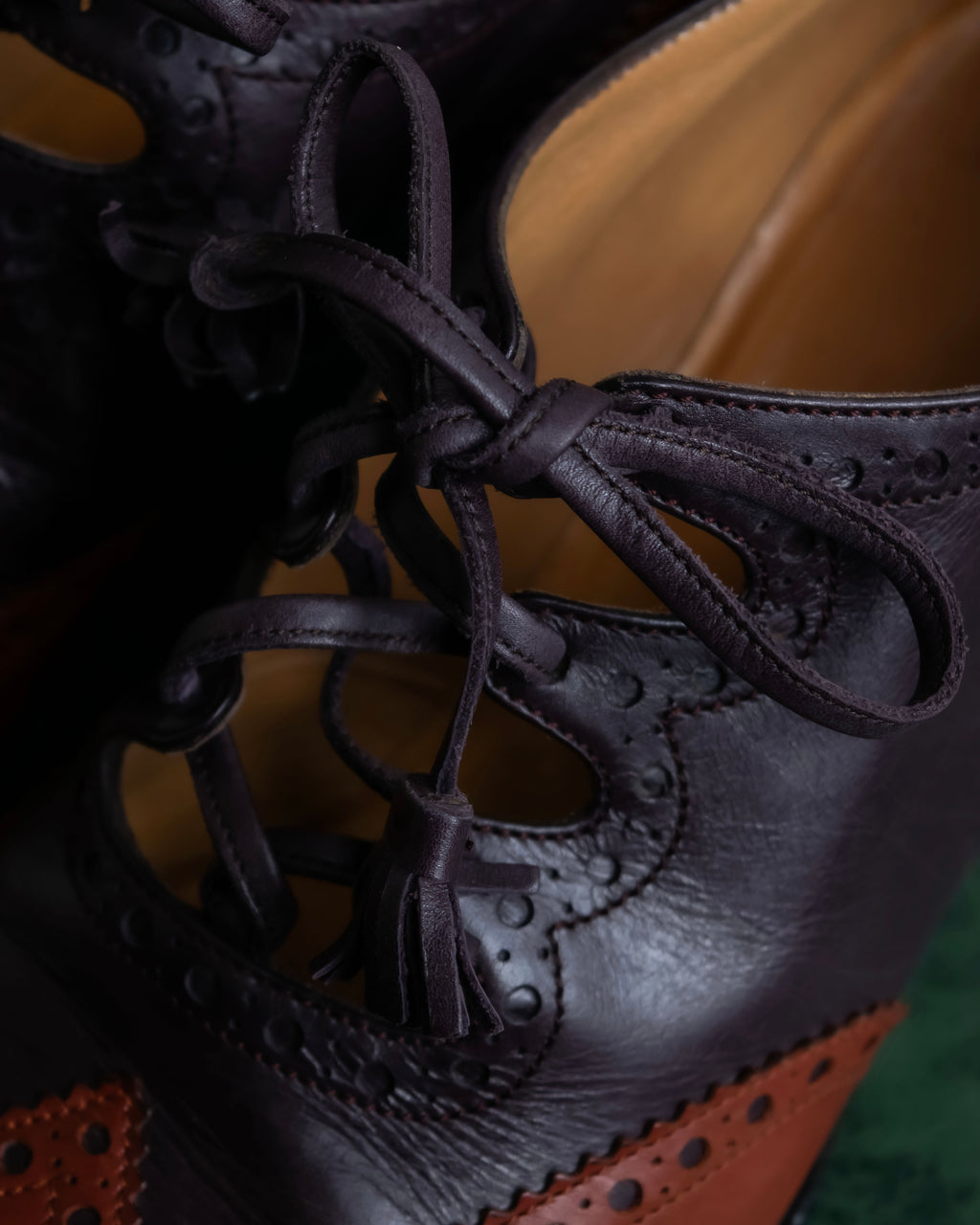 "HERMES" Medallion design combination leather heel shoes