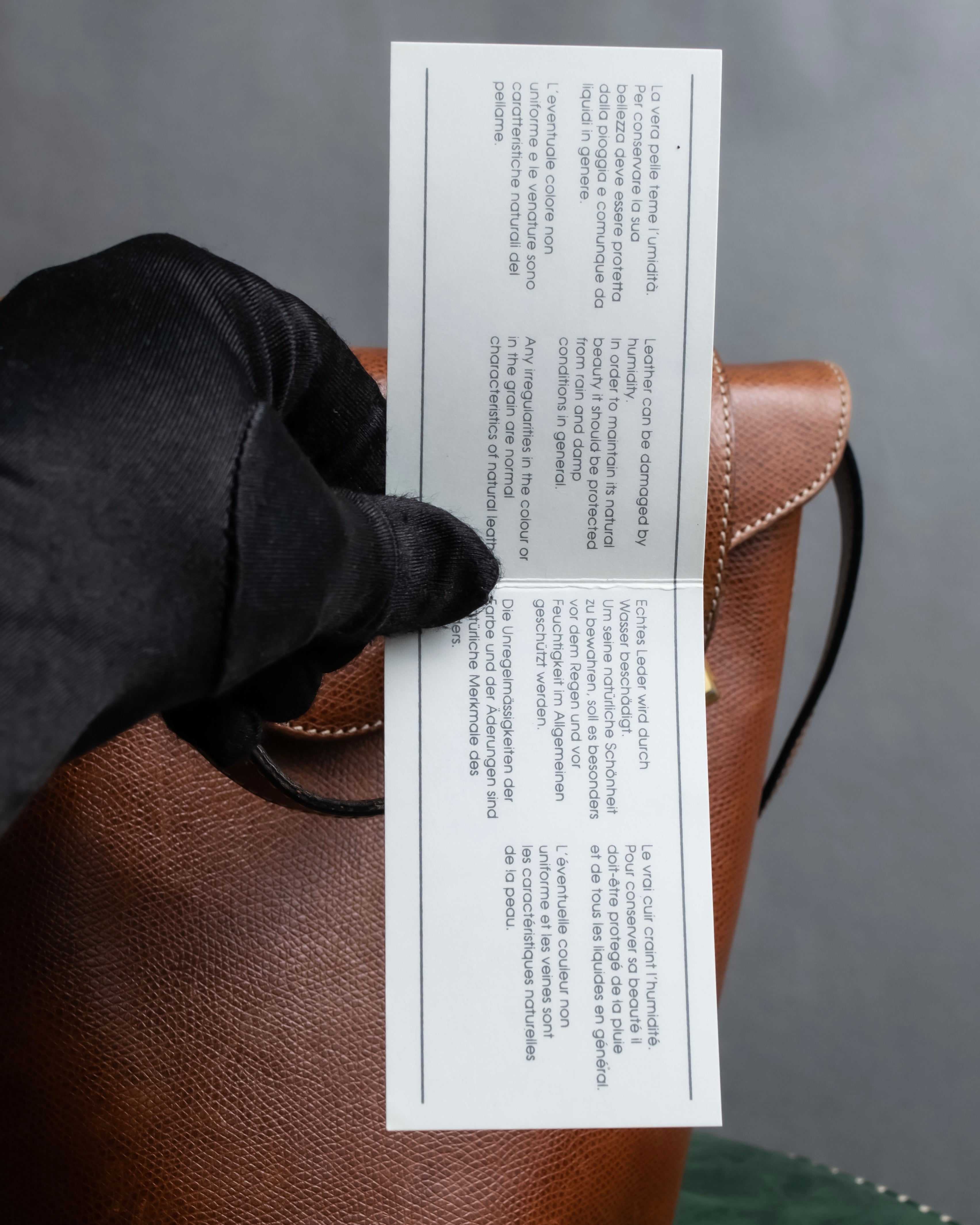 "Salvatore Ferragamo" Gold metal parts brown leather shoulder bag