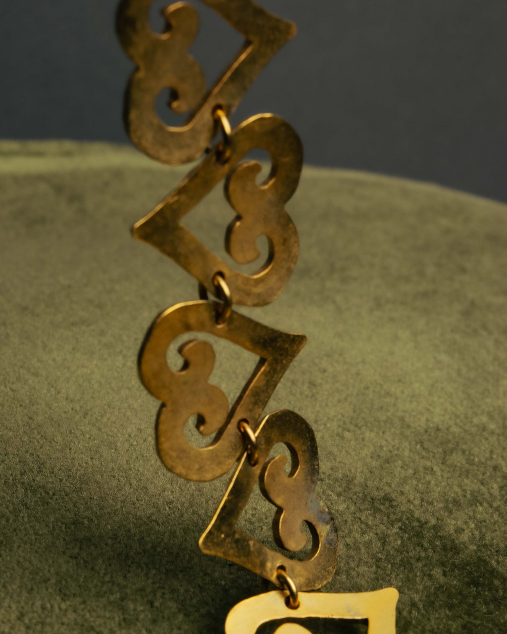 -SPECIAL- “Yves Saint Laurent” 80’s-90’s Hammered gold heart motif bracelet