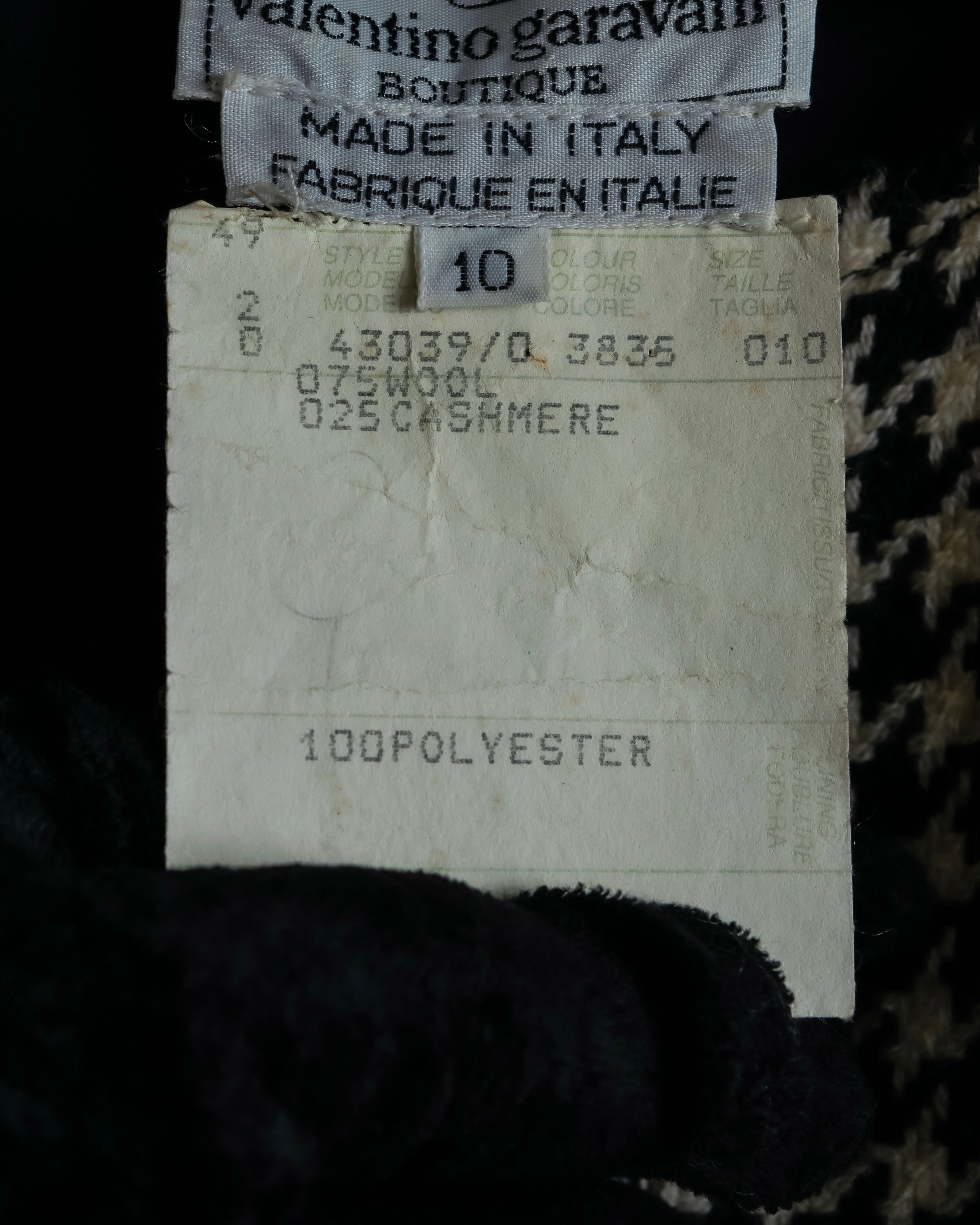 "Valentino Garavani" Houndstooth pattern lace velvet design set up