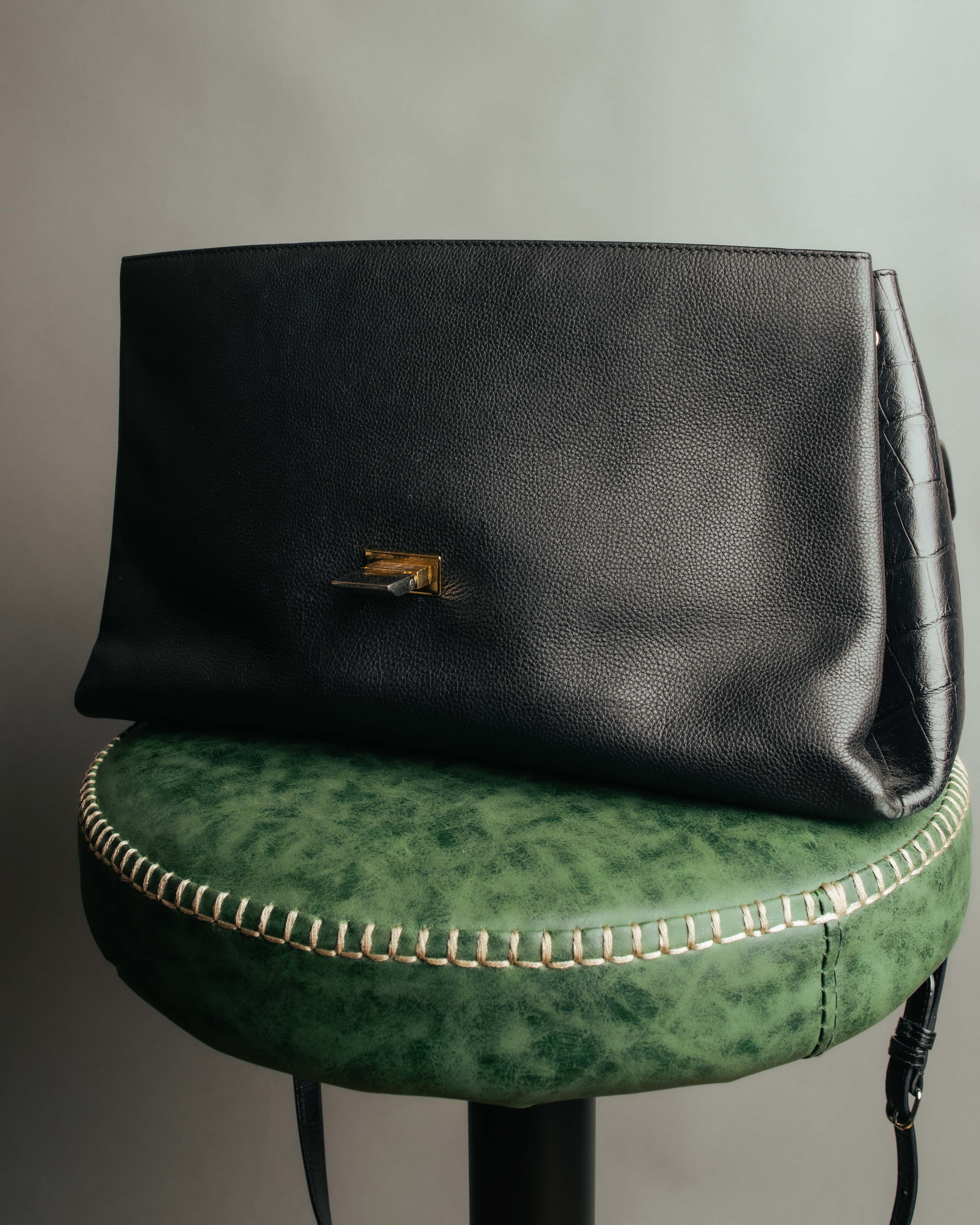 -SPECIAL- “BALENCIAGA” 2013-17 Le dix mixed leather shoulder bag