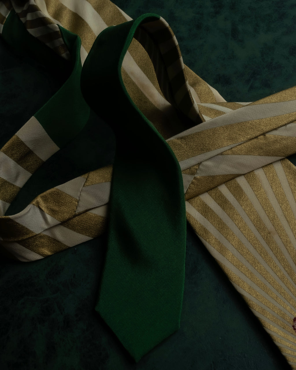 "JEAN PAUL GAULTIER" Radiation gold & human pattern silk neck tie