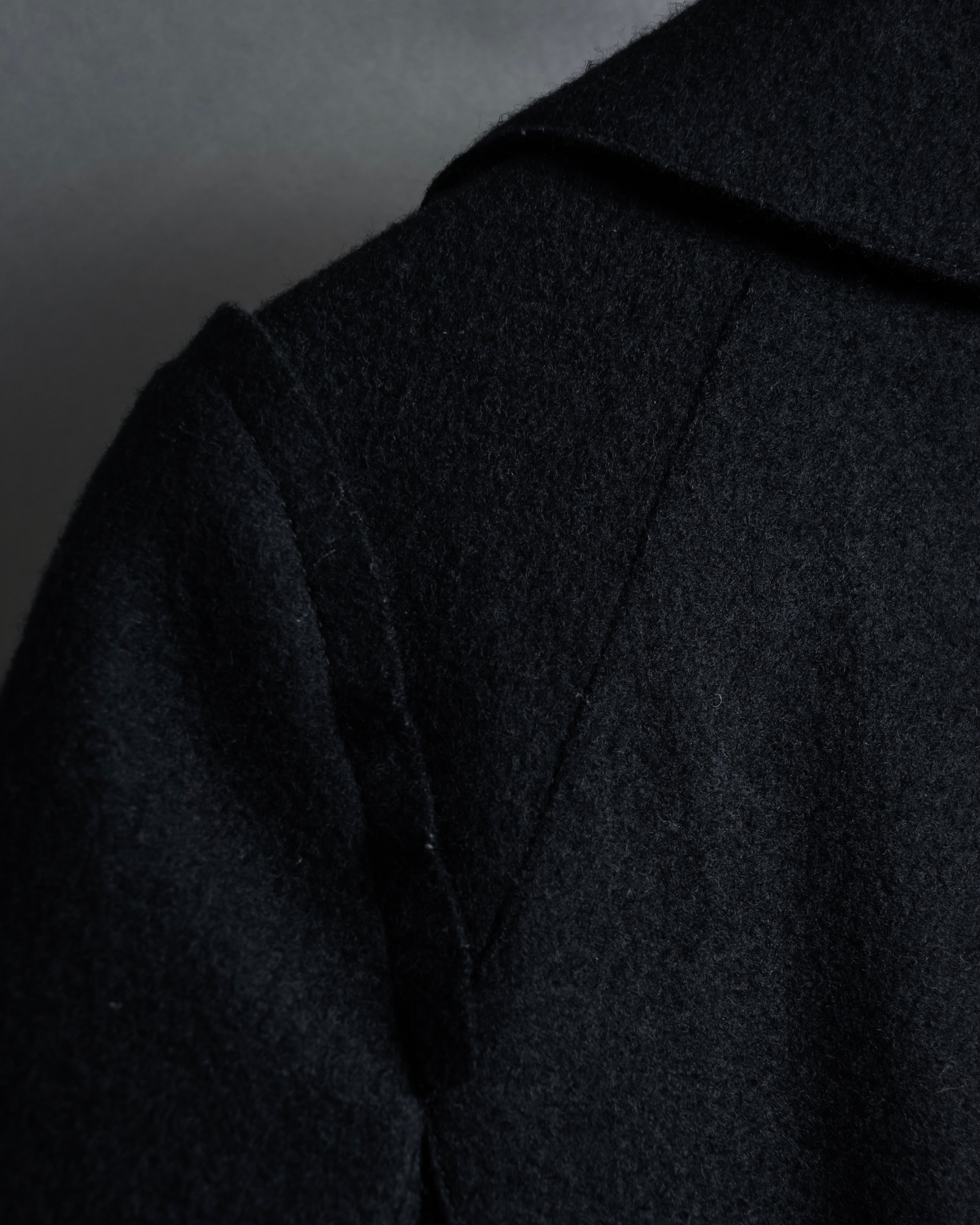 "Marc Jacobs" A soft flowing flared silhouette long coat