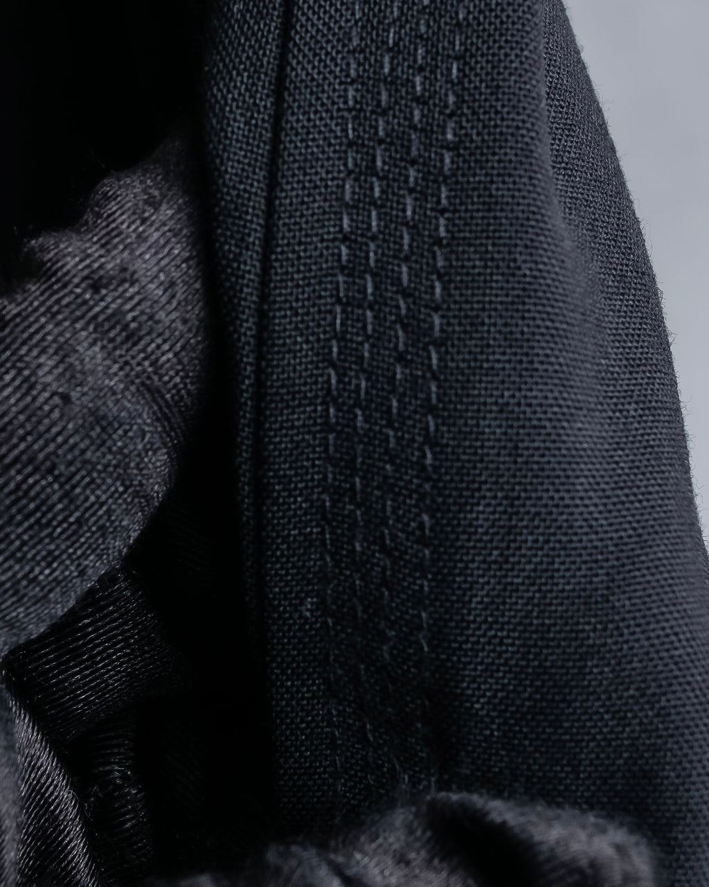 "LOEWE" Deep pleat tapered draped slacks