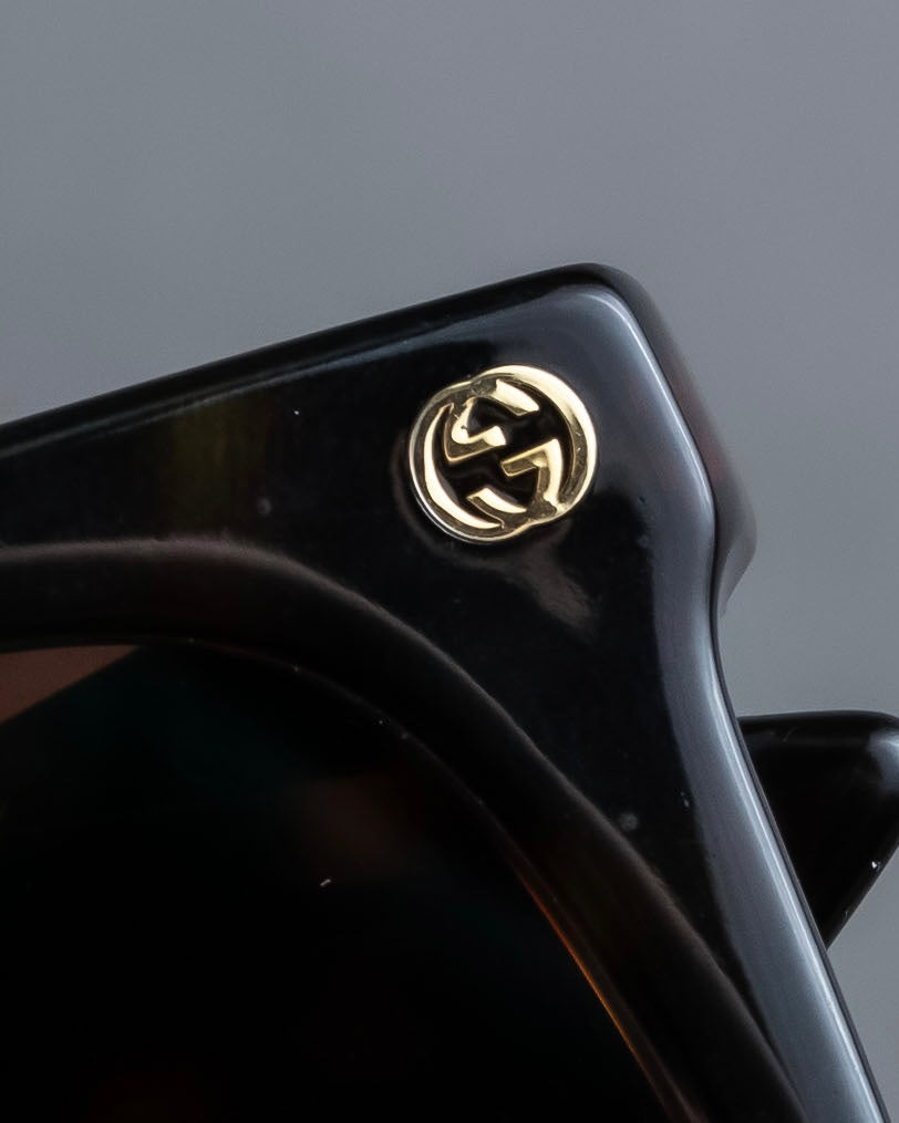 "GUCCI" Wellington frame bee engraved sunglasses