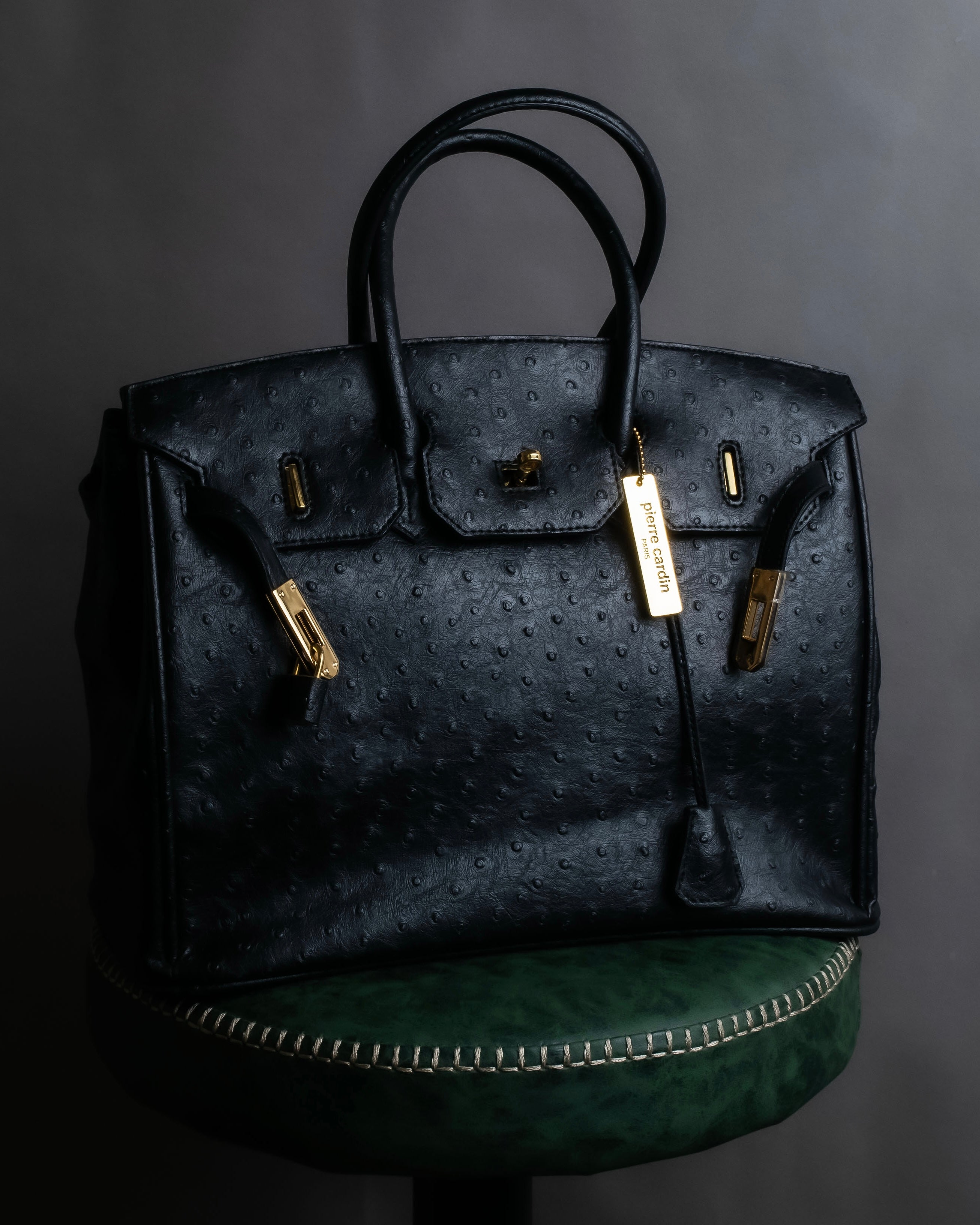 "Pierre Cardin" Turnlock design ostrich leather top handle bag