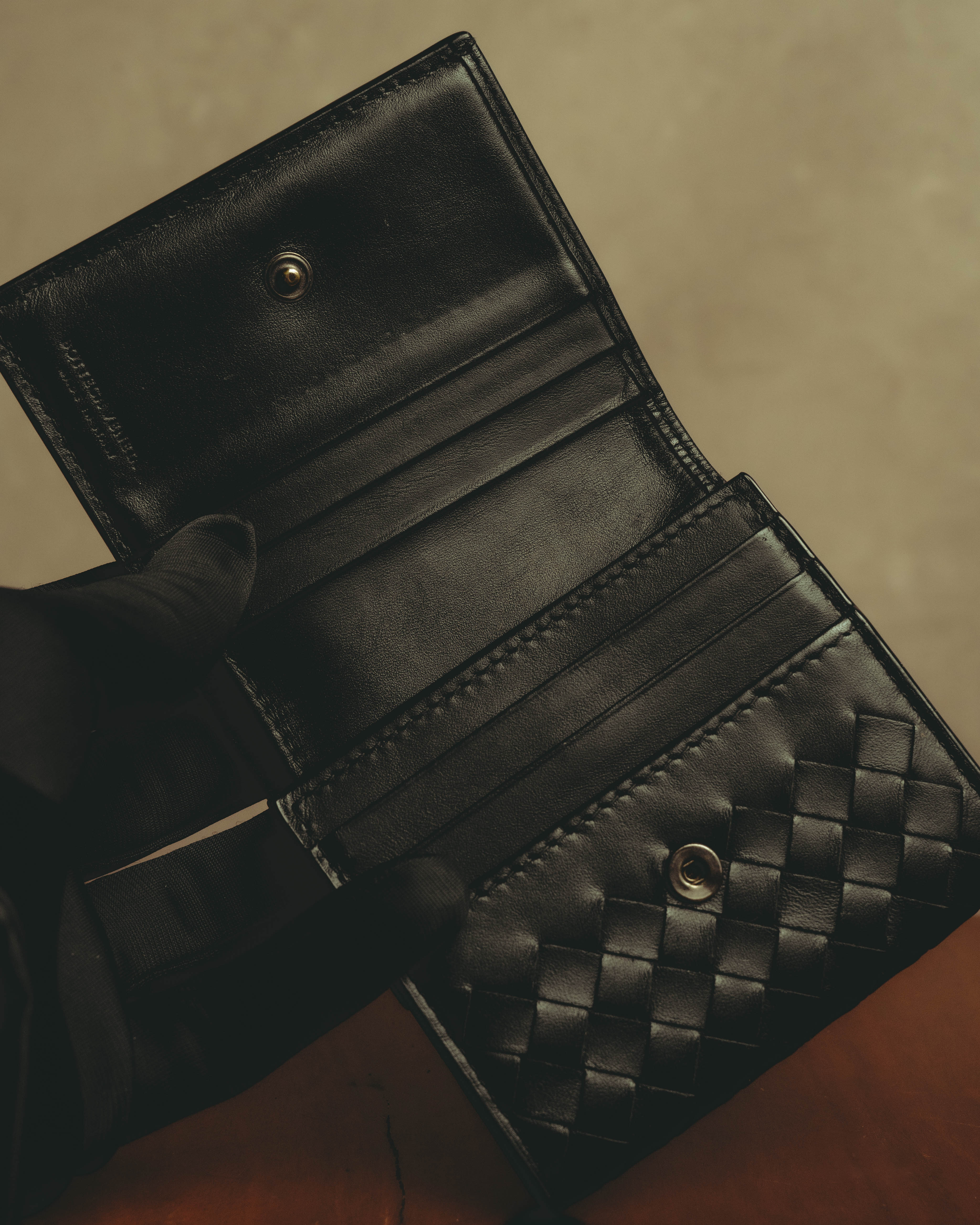 “BOTTEGA VENETA” 2010’s Intrecciato leather compact bi-fold wallet