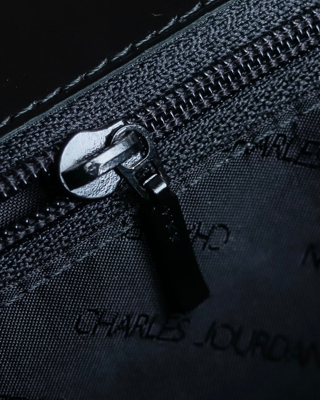 "Charles Jourdan" Logo half-moon metal plate design leather hand bag