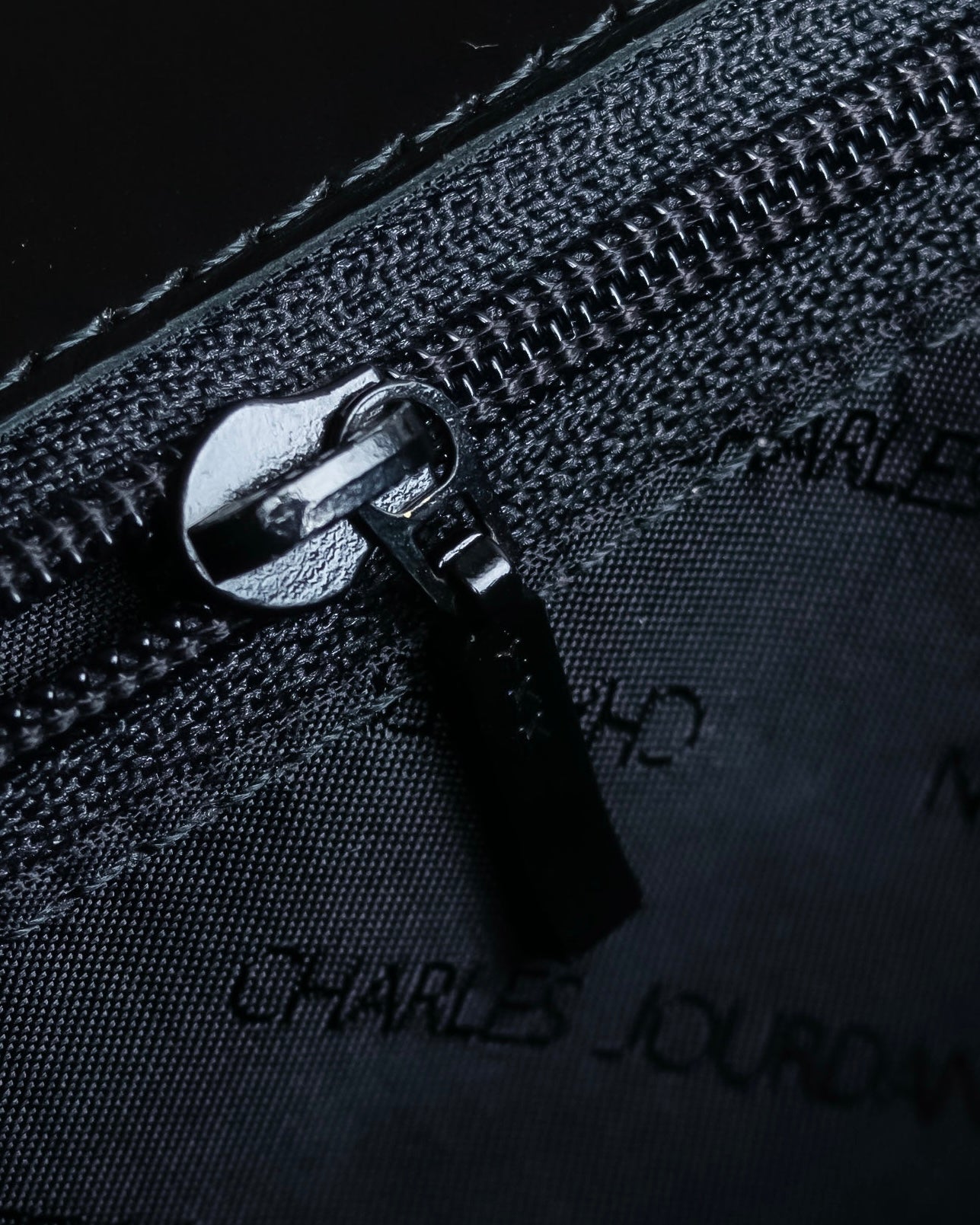 "Charles Jourdan" Logo half-moon metal plate design leather hand bag