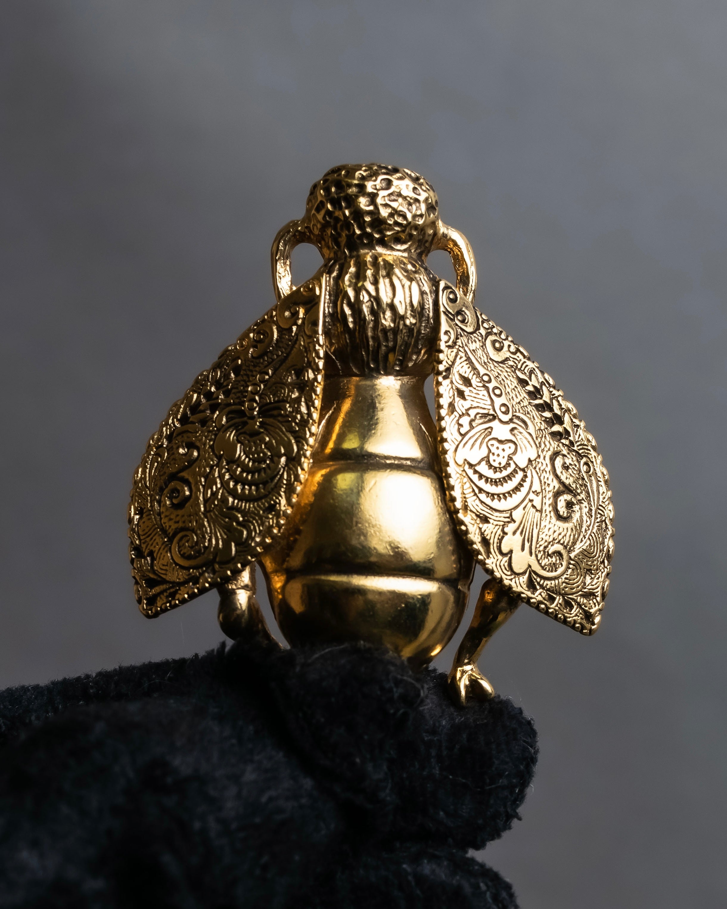 "Christian Dior" Bee motif gold brooch