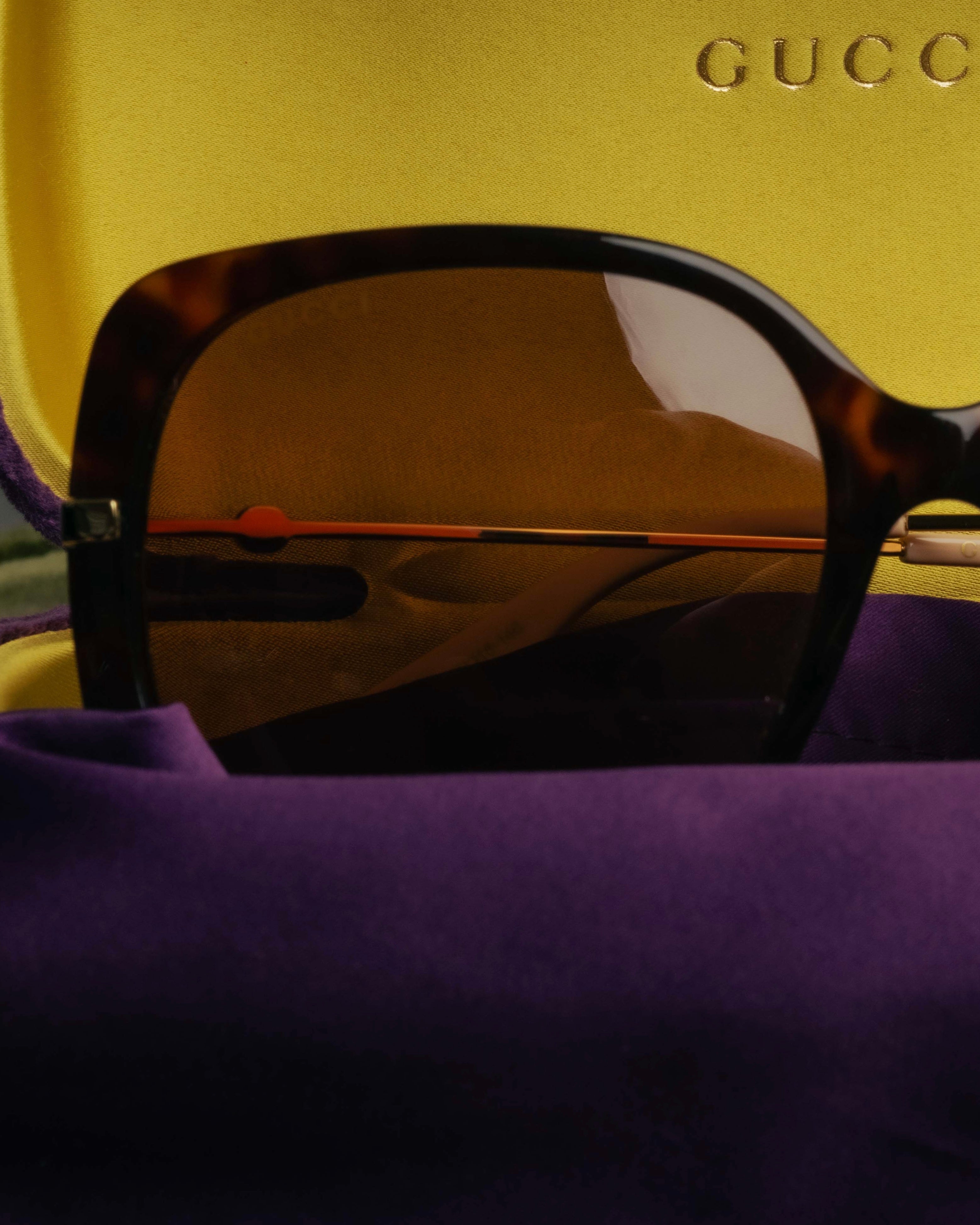 "GUCCI" 10's-20's Oversized square sunglasses