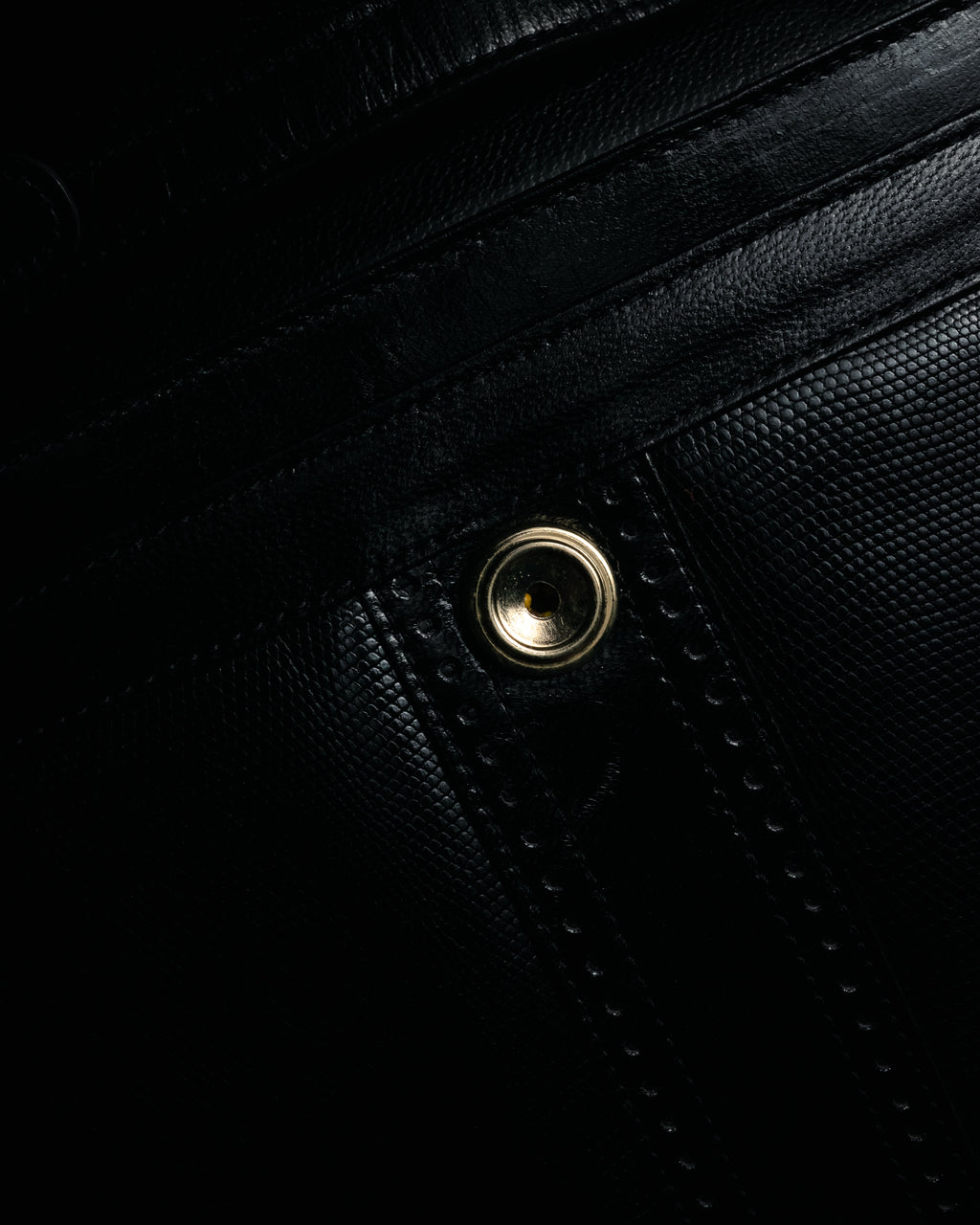 "Yves Saint Laurent" 80’s-90’s Lizard-embossed perforated leather shoulder bag